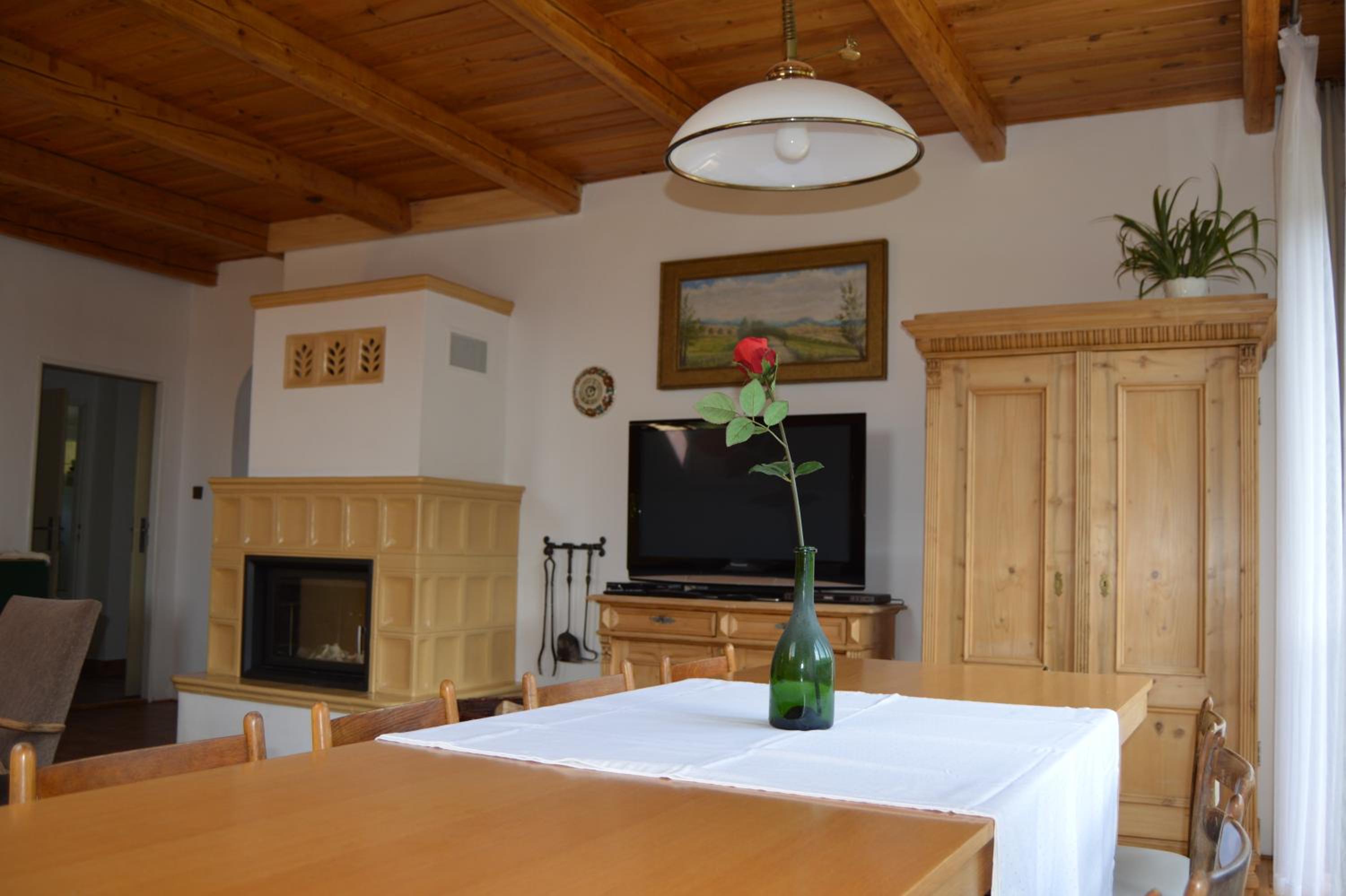 Two-Bedroom Apartment - Photo 2