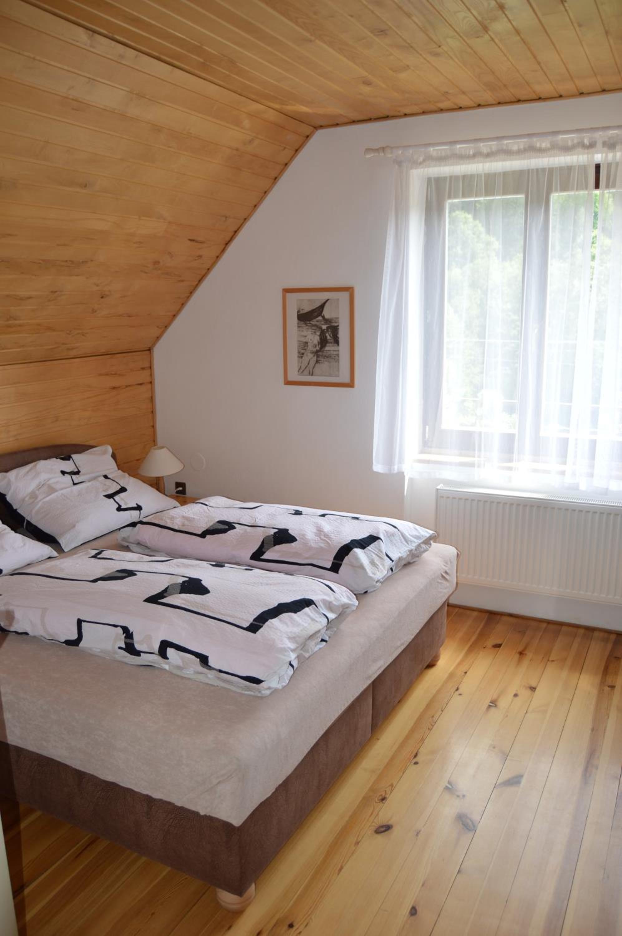 Two-Bedroom Apartment - Photo 5