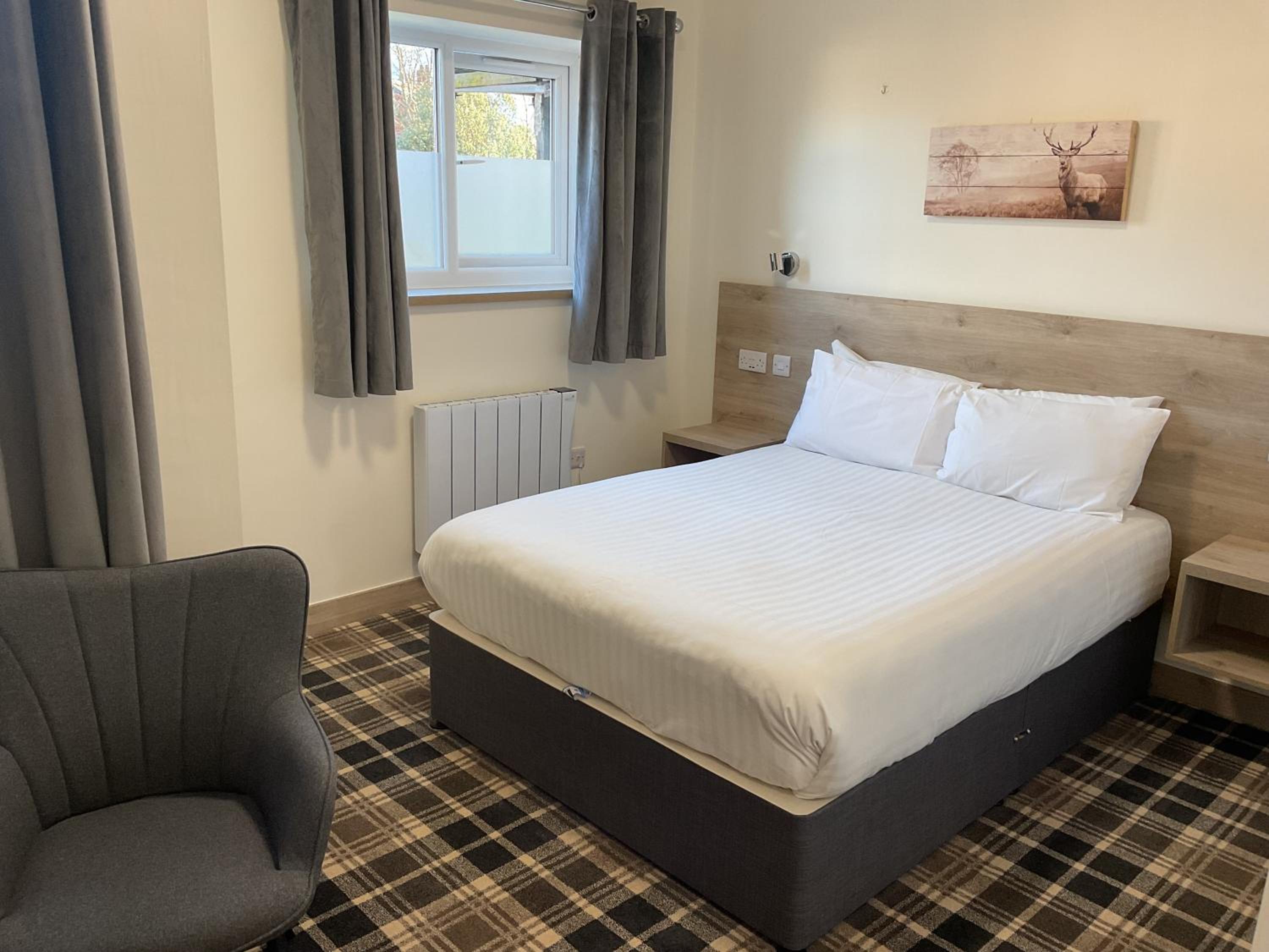 Double Room - Photo 8
