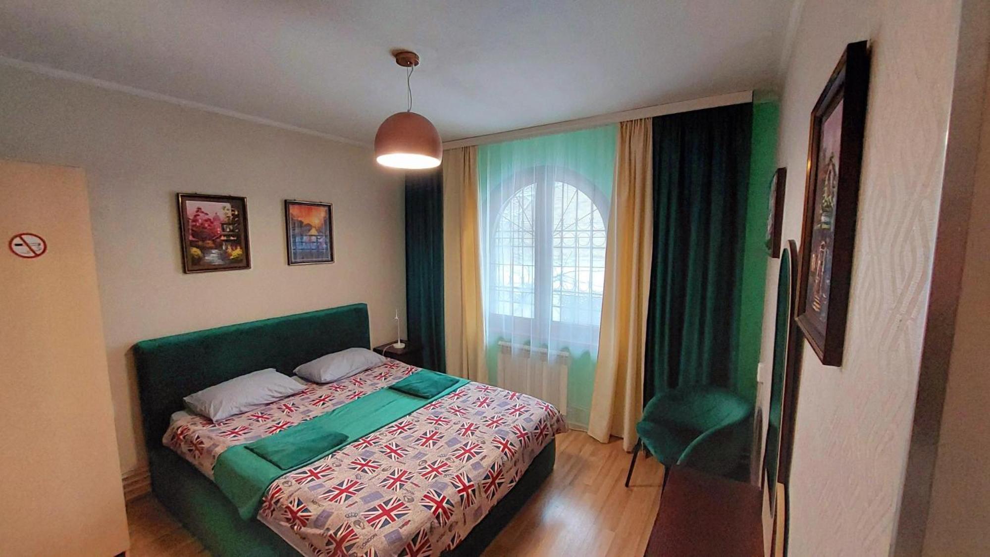 Standard Double Room with Shared Bathroom photo 3