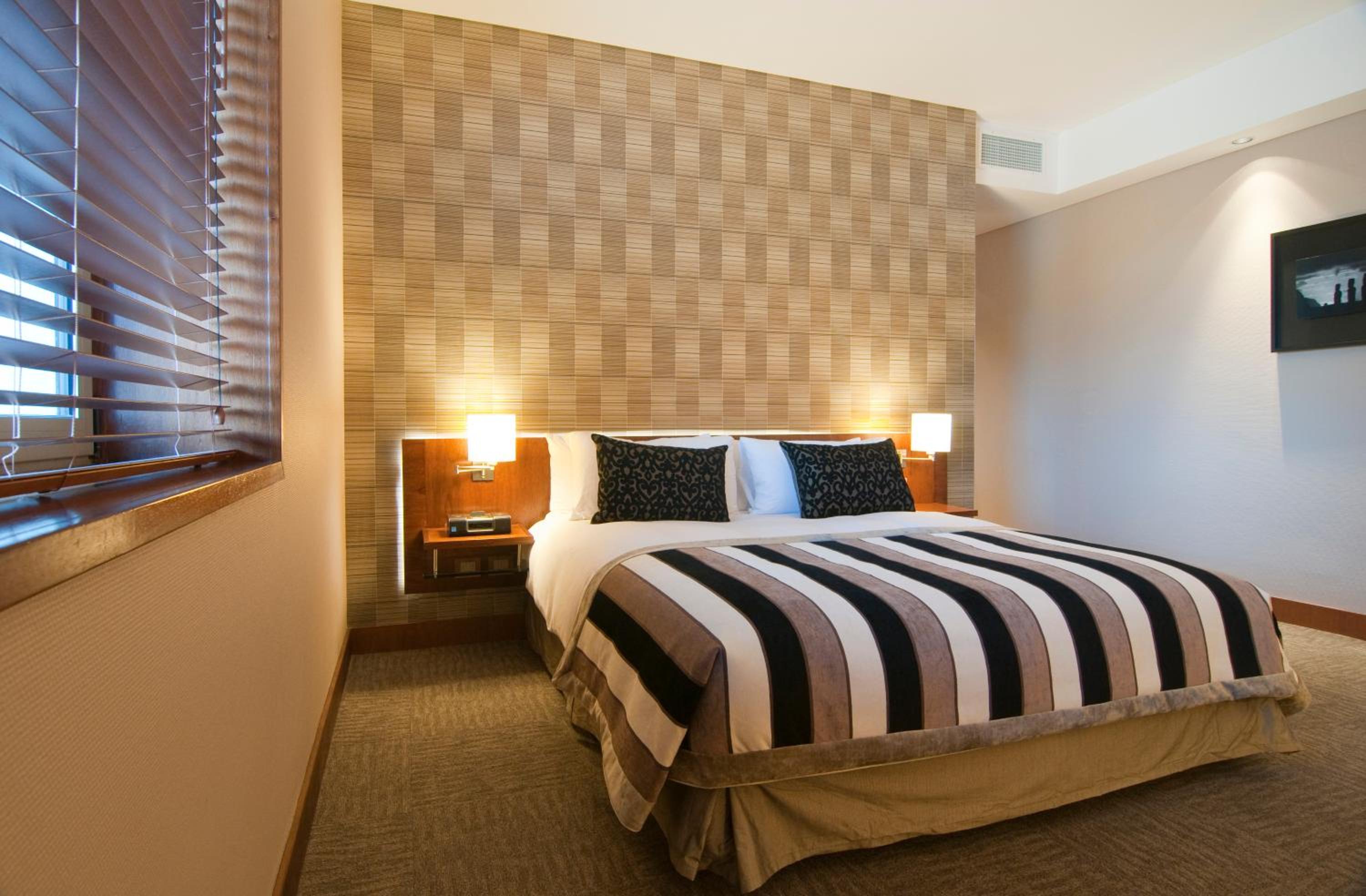 Premium King Room - Photo 1