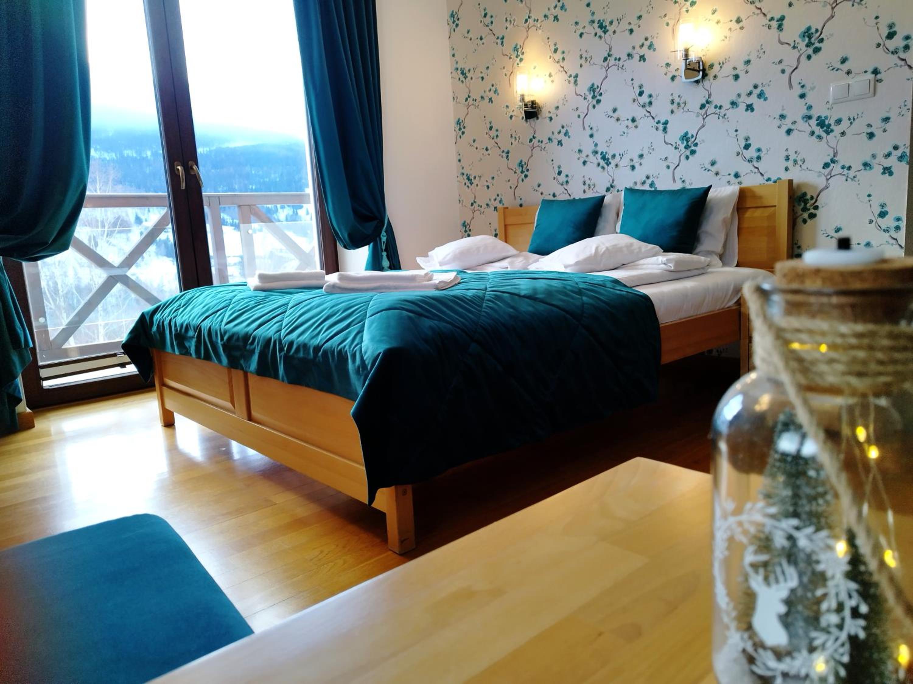 Quadruple Room with Mountain View photo 2