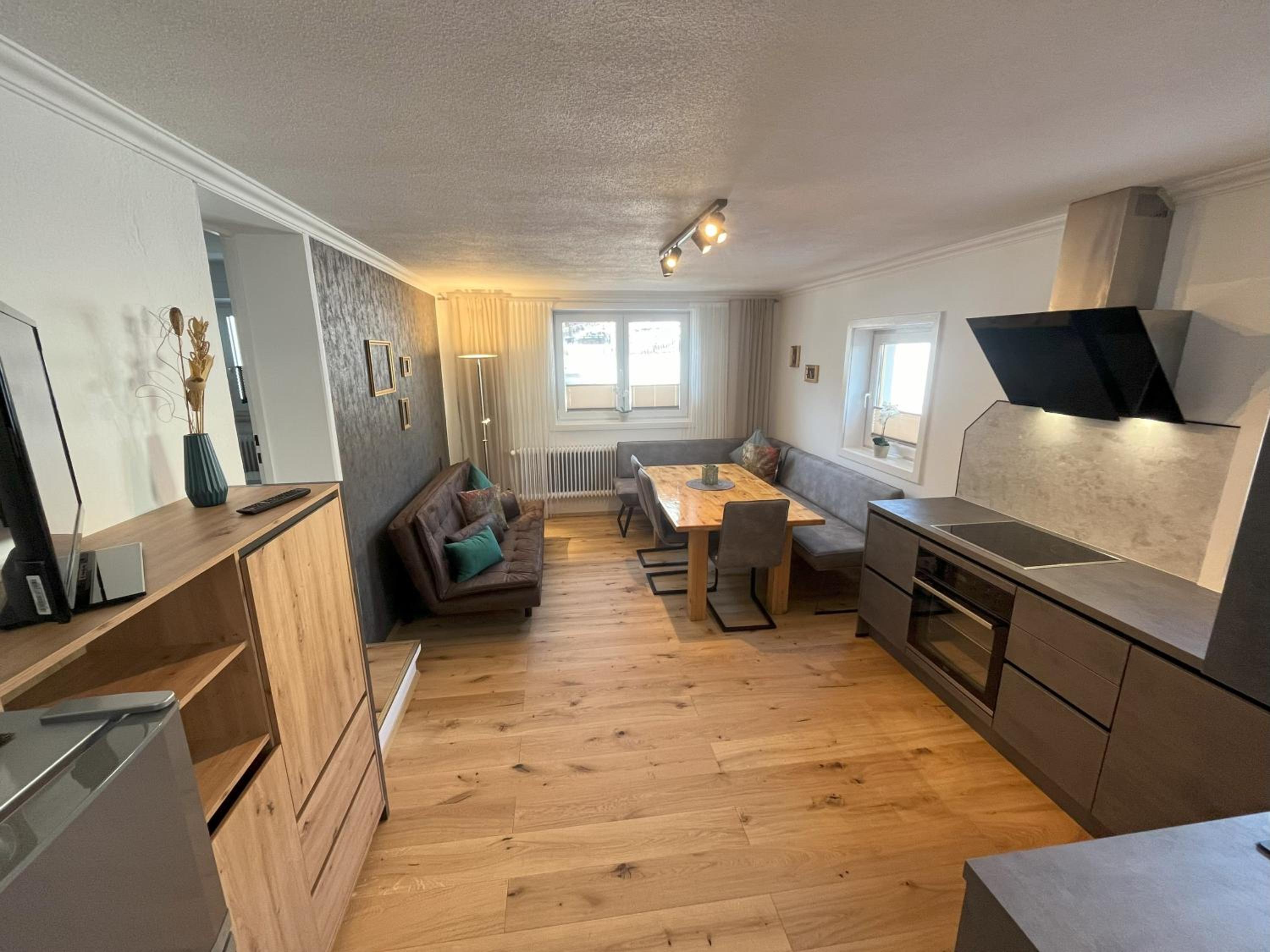 Two-Bedroom Apartment with Terrace photo 1