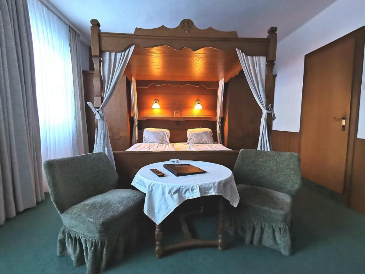 Deluxe Double Room with Extra Bed photo 1