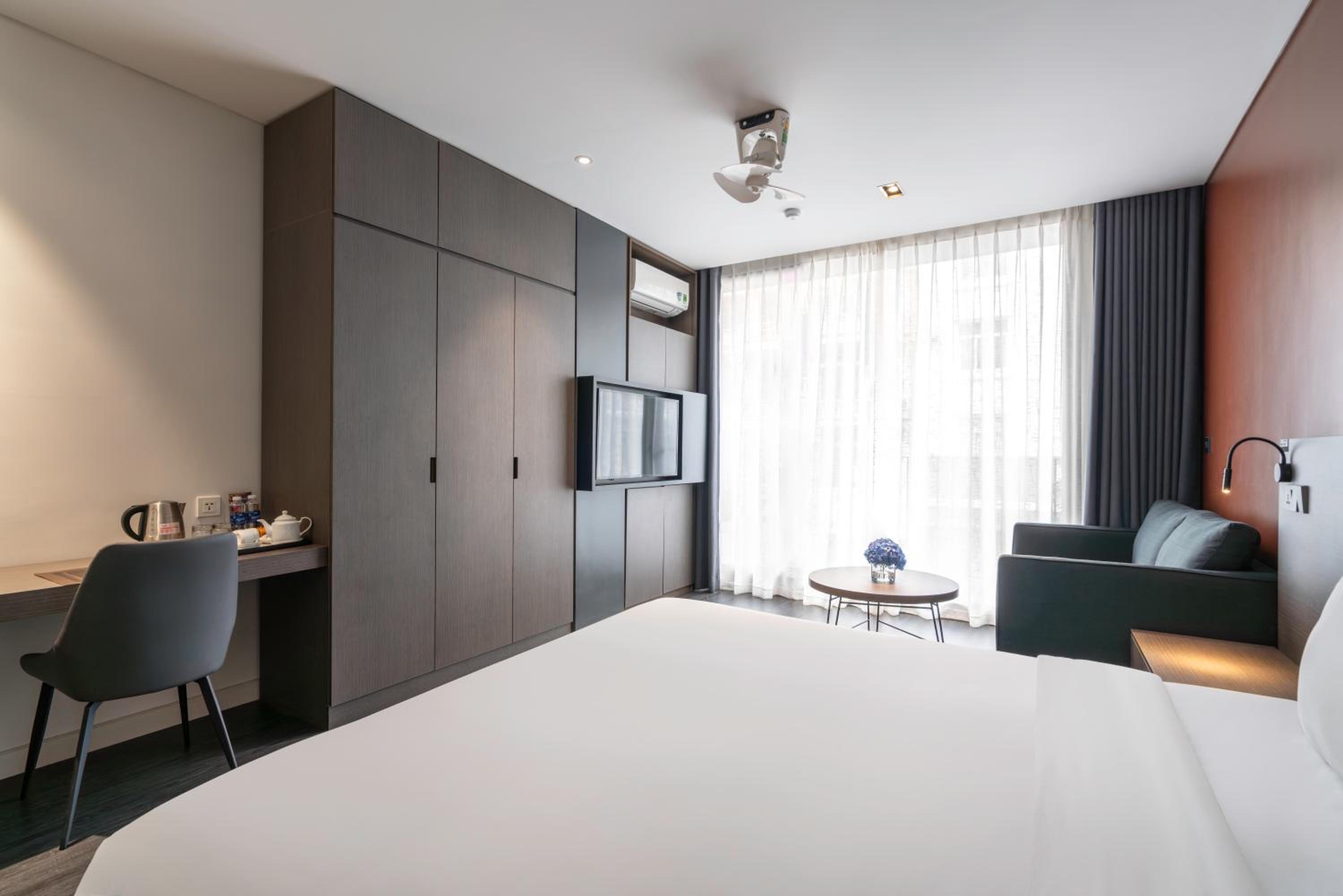 Deluxe Suite - Photo 1