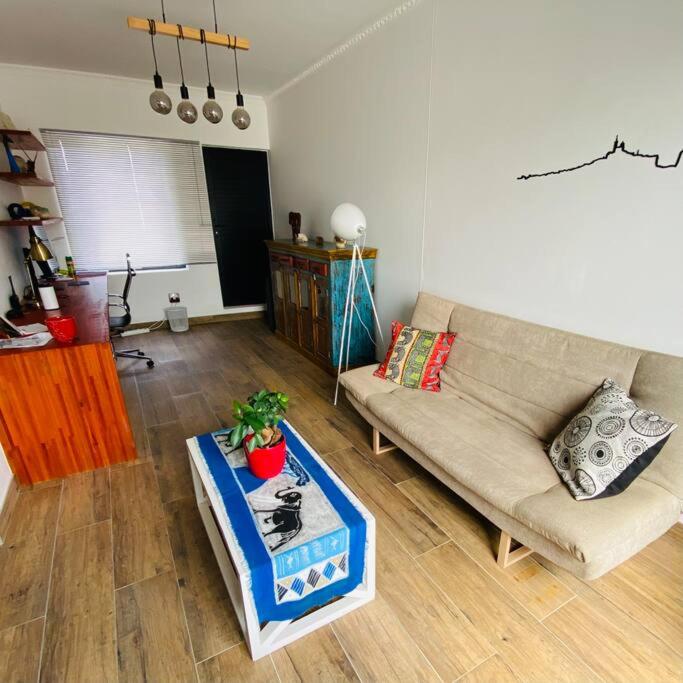 Three-Bedroom House photo 3