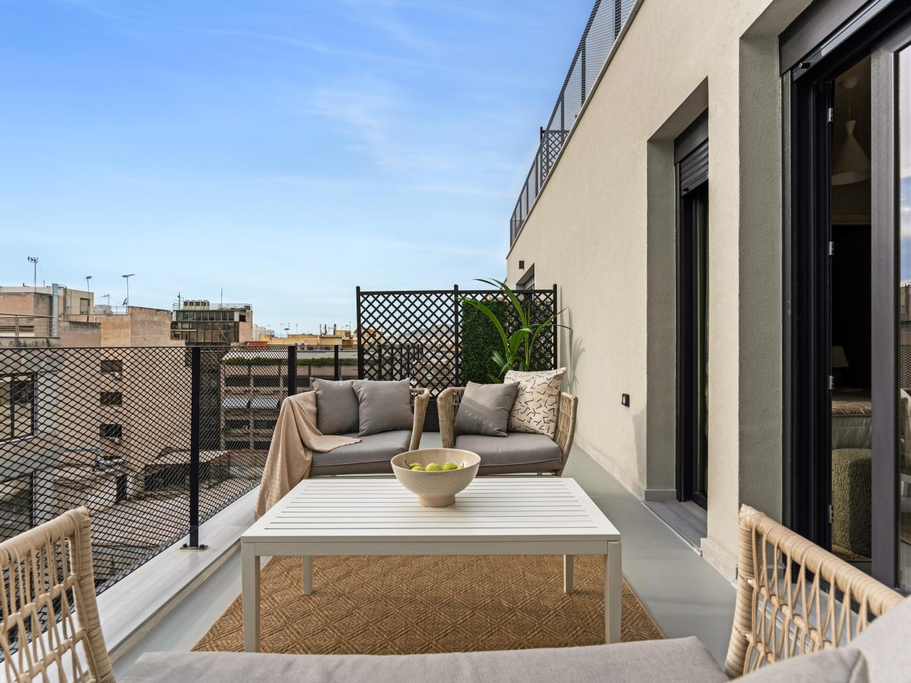 Deluxe Studio Apartment With Terrace photo 2