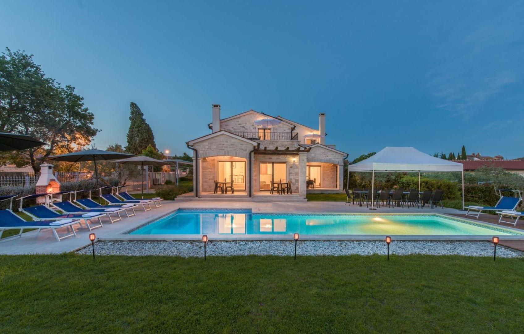 Villa with Private Pool photo 3