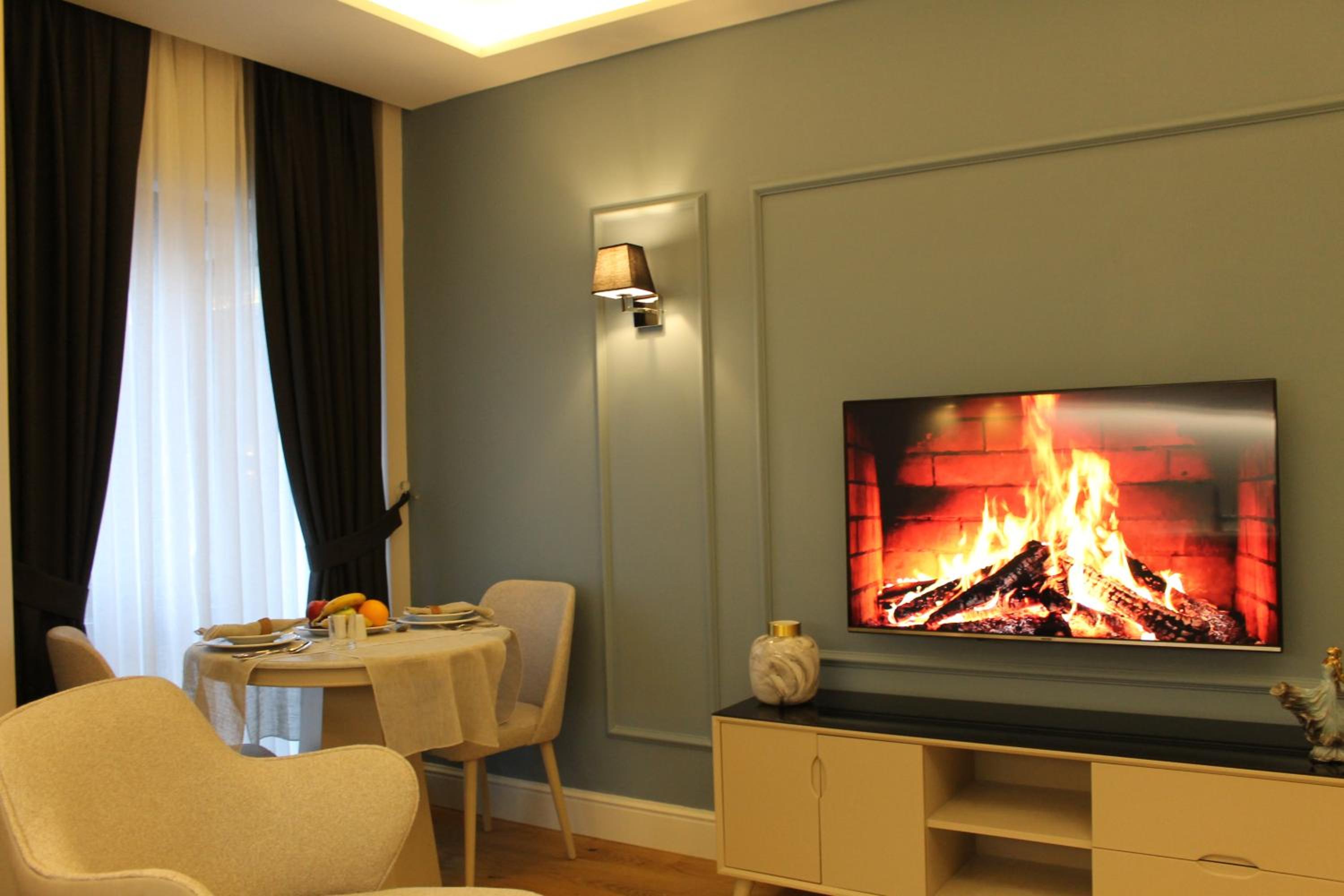 GR1 Block Studio Apartment photo 2