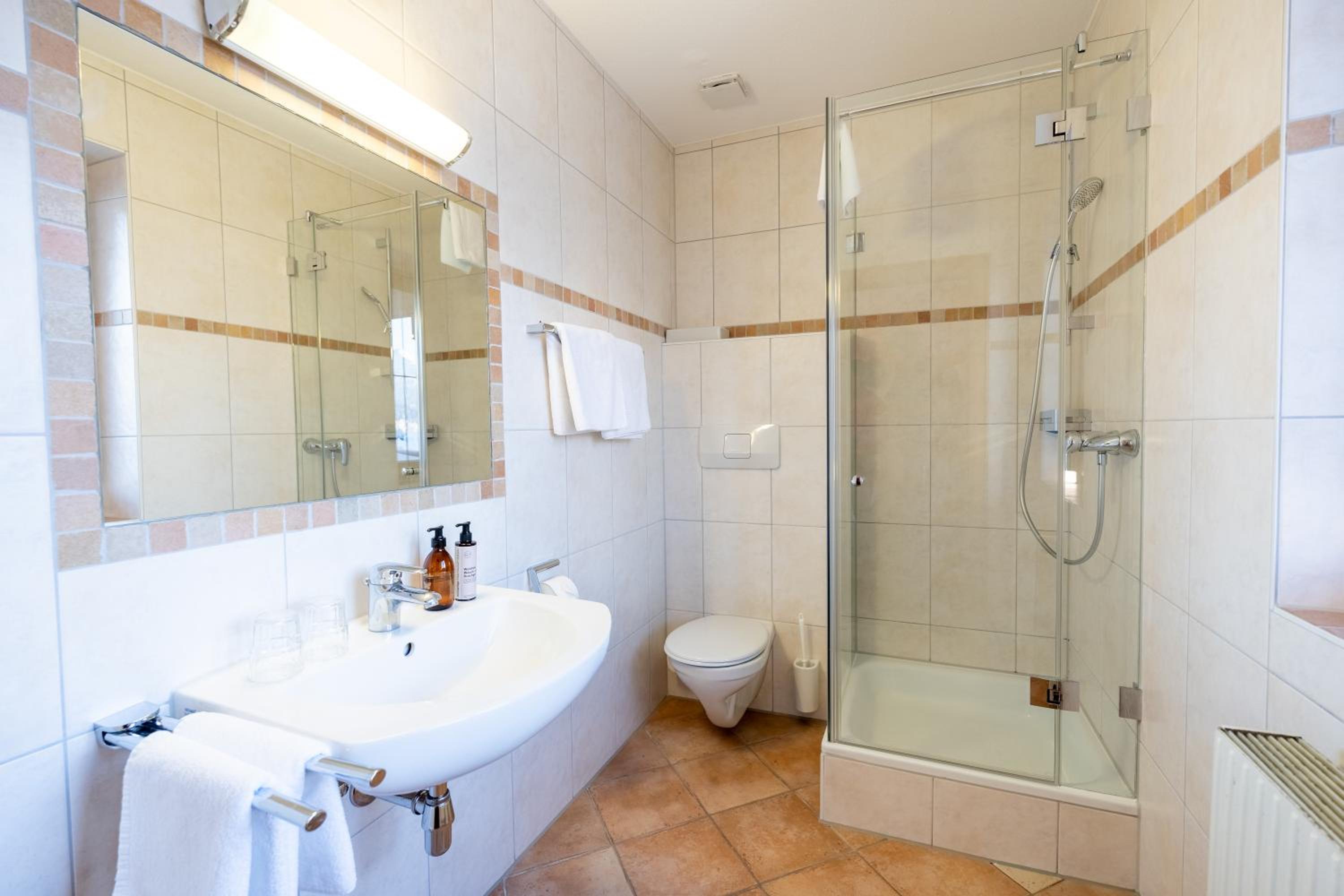 Double Room - Photo 2