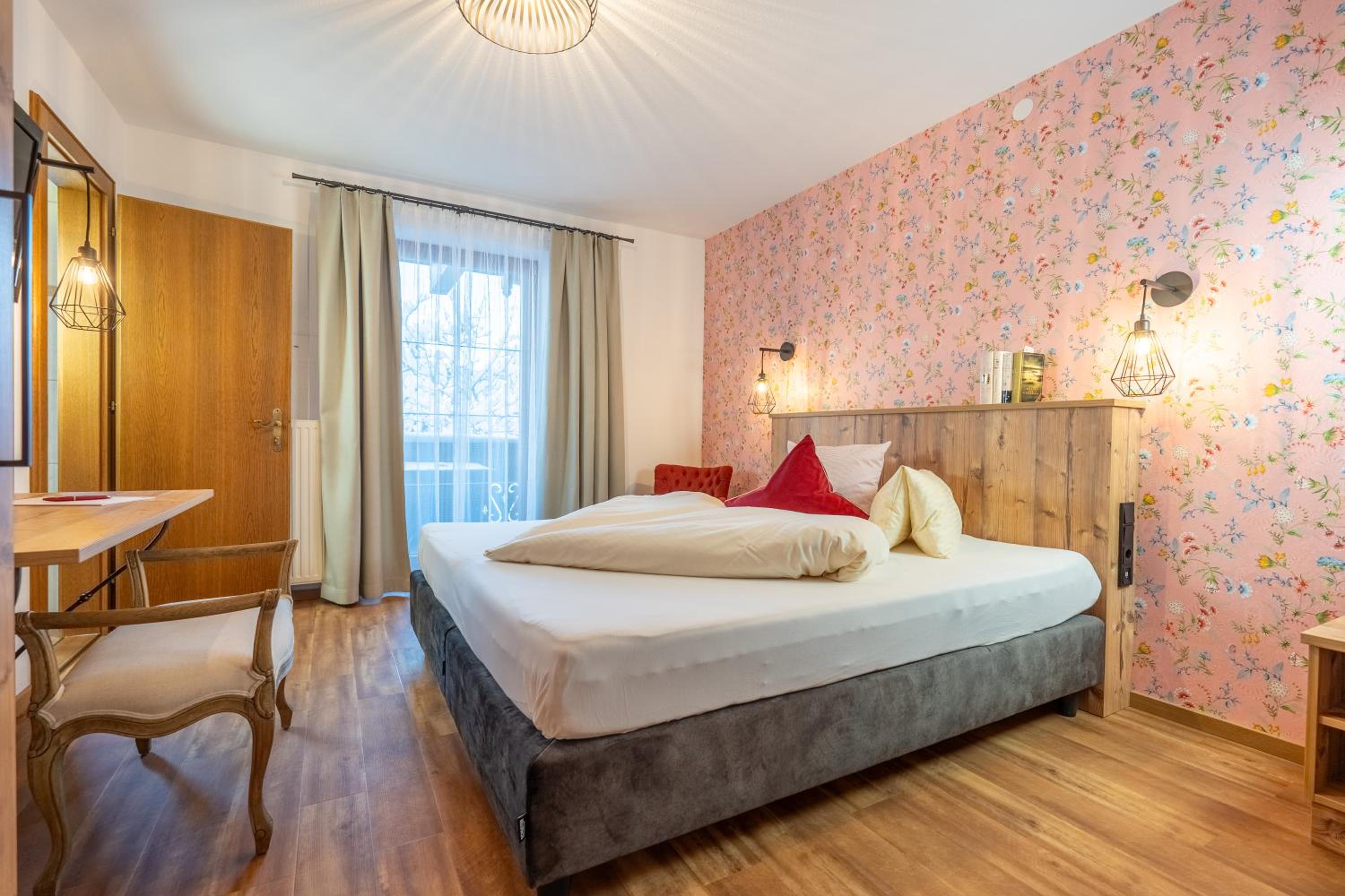 Double Room - Photo 4