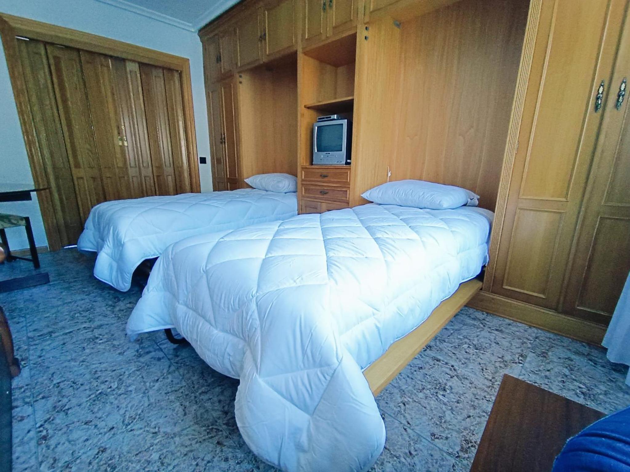 Apartamento de dos habitaciones con terraza y vista al mar
