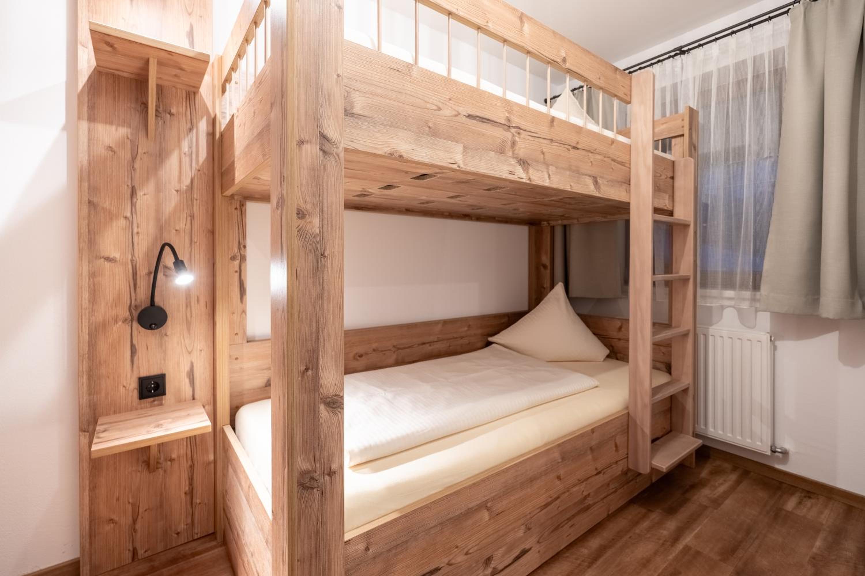 Standard Family Room - Photo 6