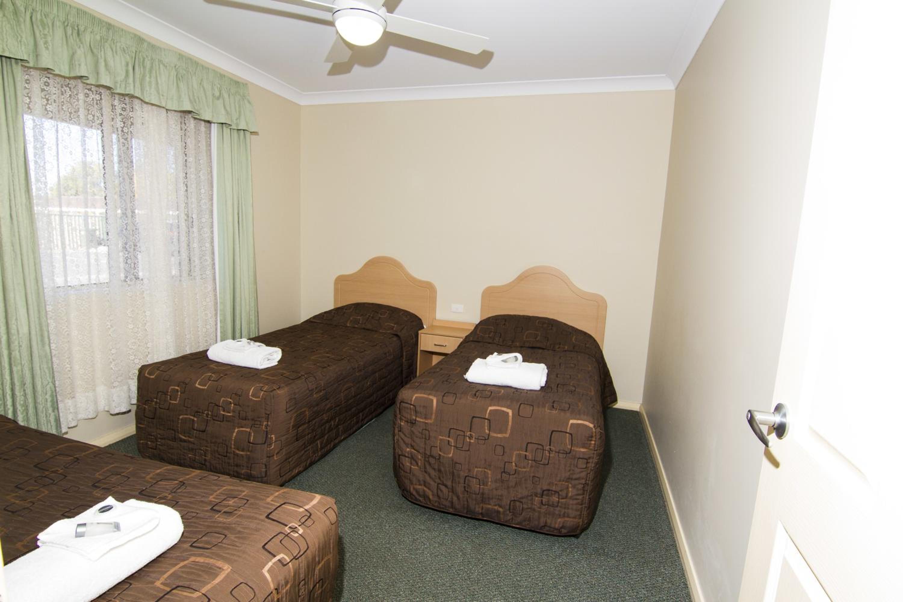Deluxe Two-Bedroom Family Suite photo 2