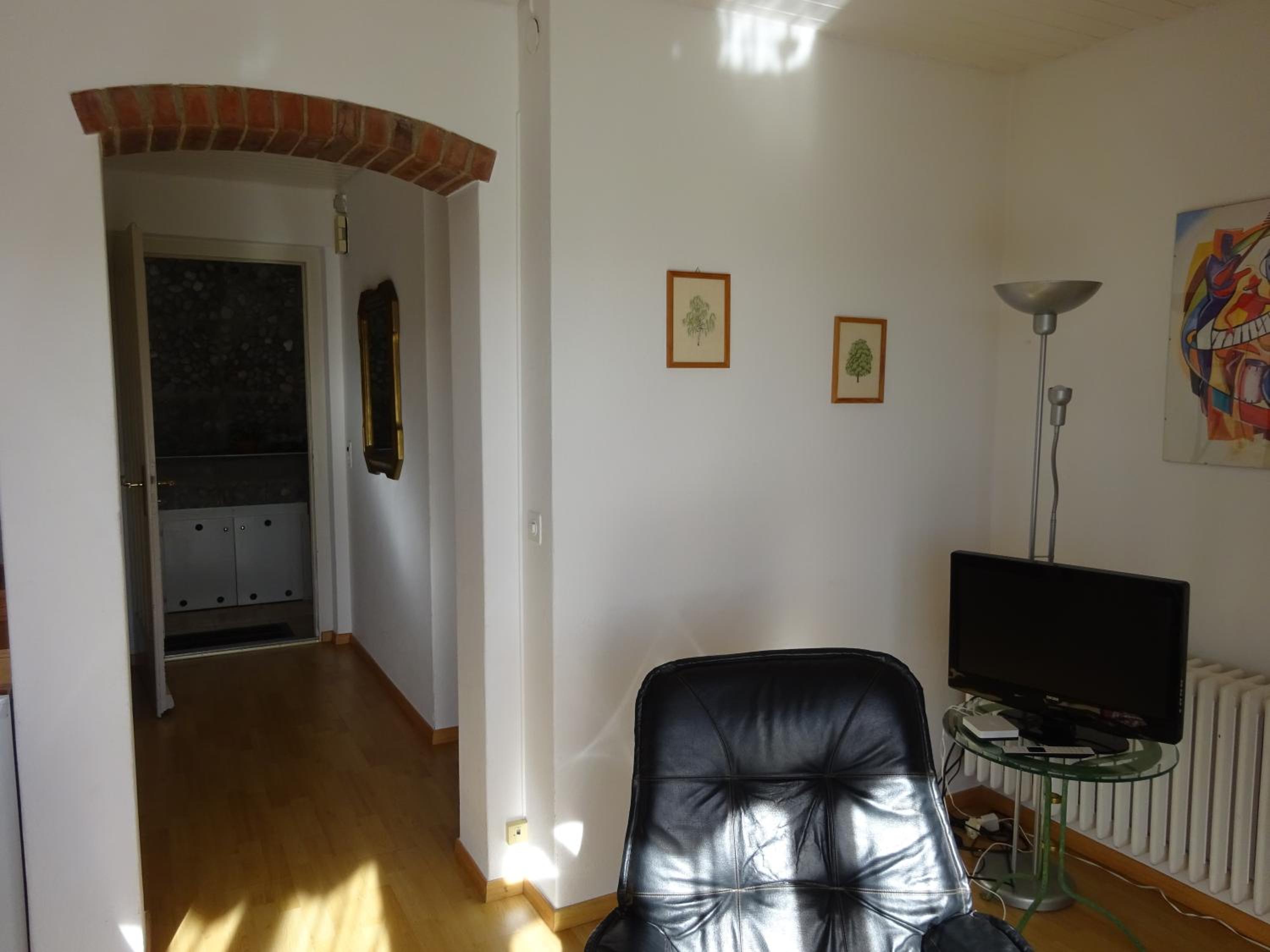 Apartment with Lake View - Photo 14
