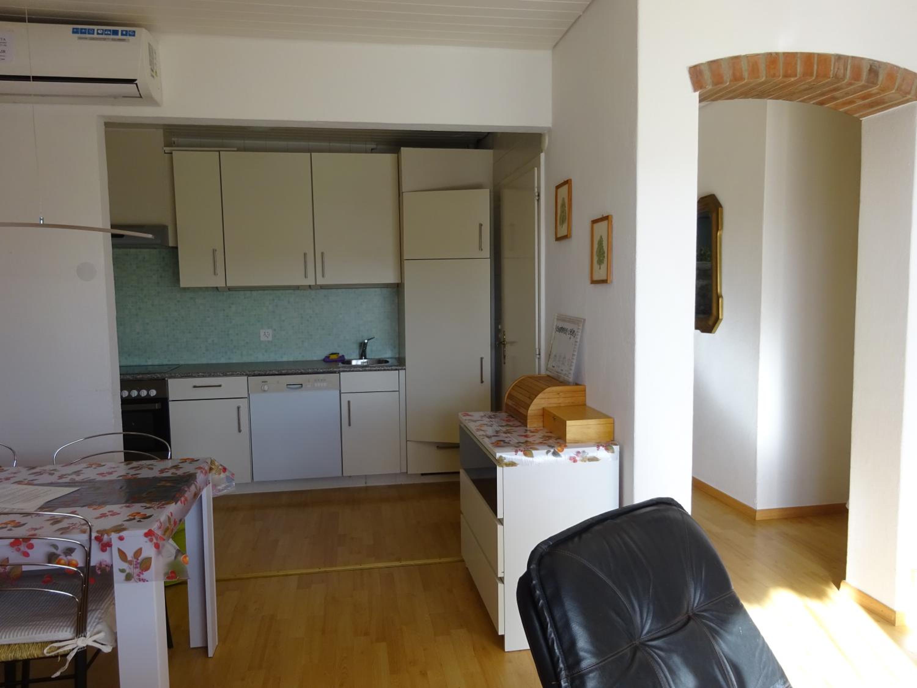 Apartment with Lake View - Photo 13