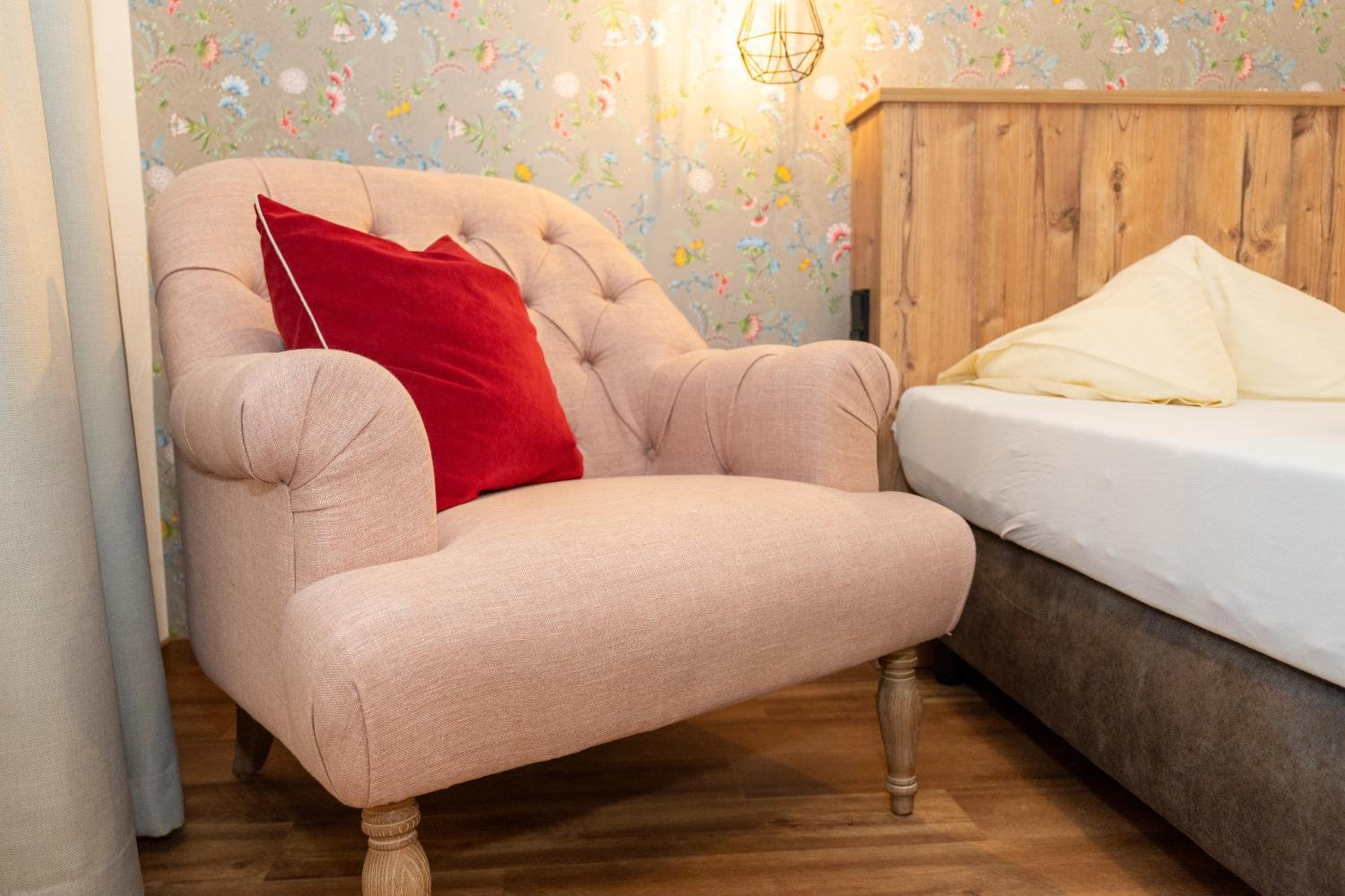 Double Room - Photo 11