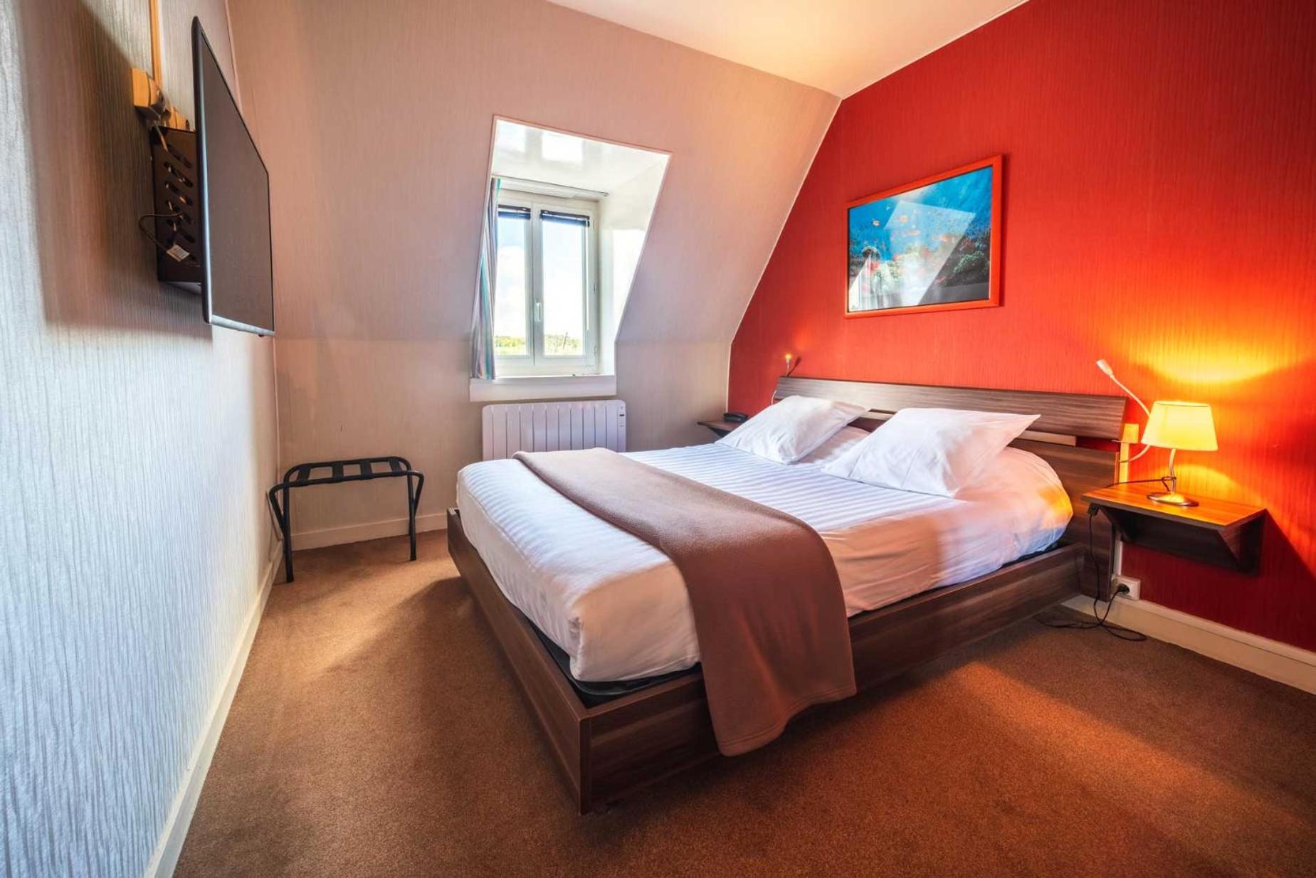 Superior Double Room - Port View - Photo 1