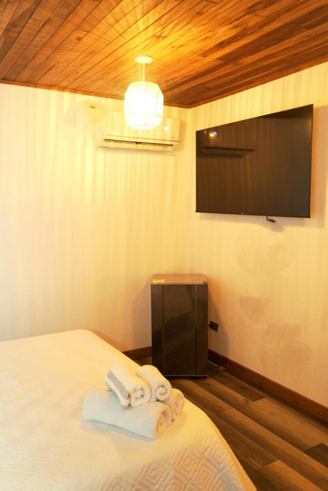 Double Room with Spa Bath photo 3