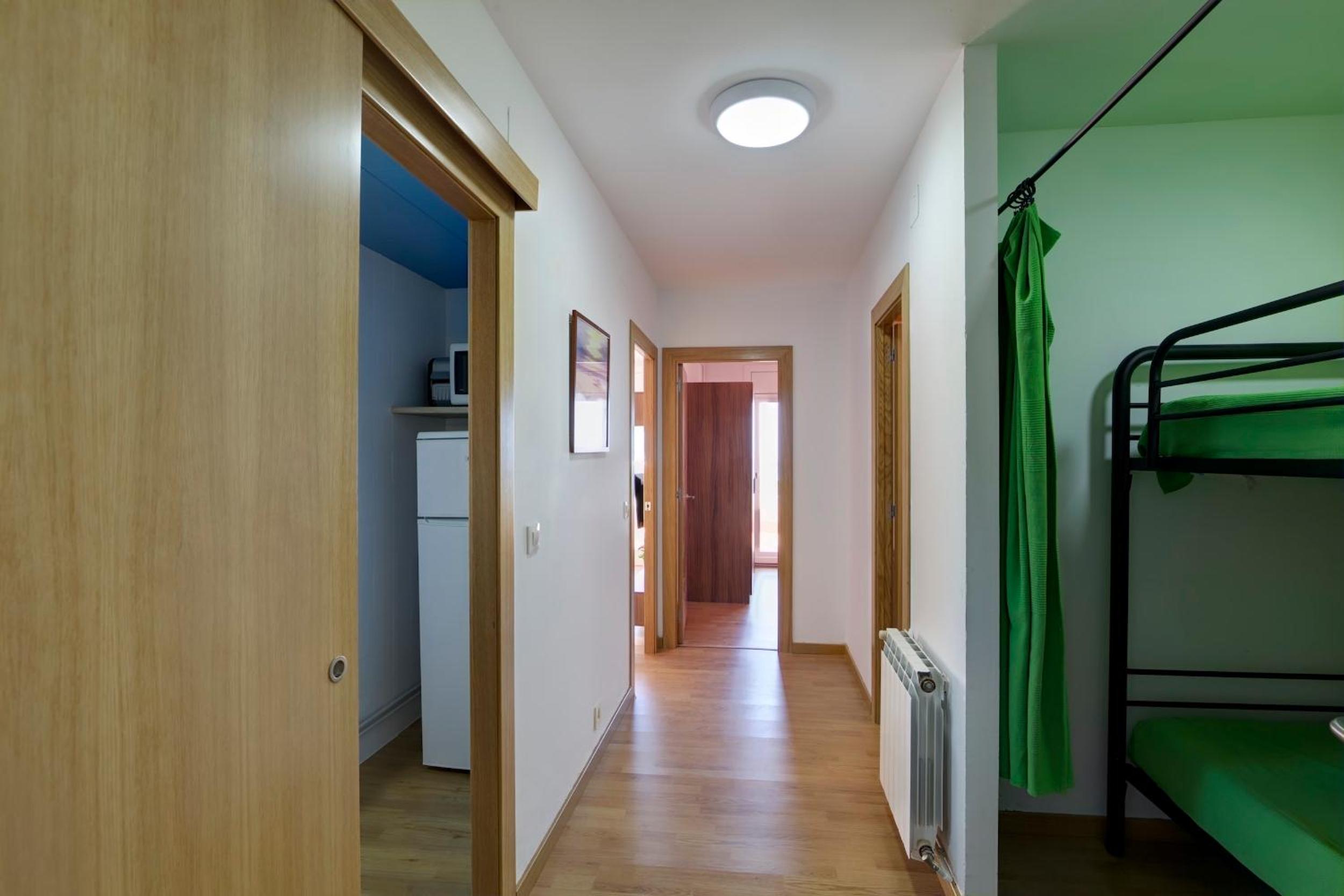 Apartamento tipo penthouse de una habitación con vista al mar