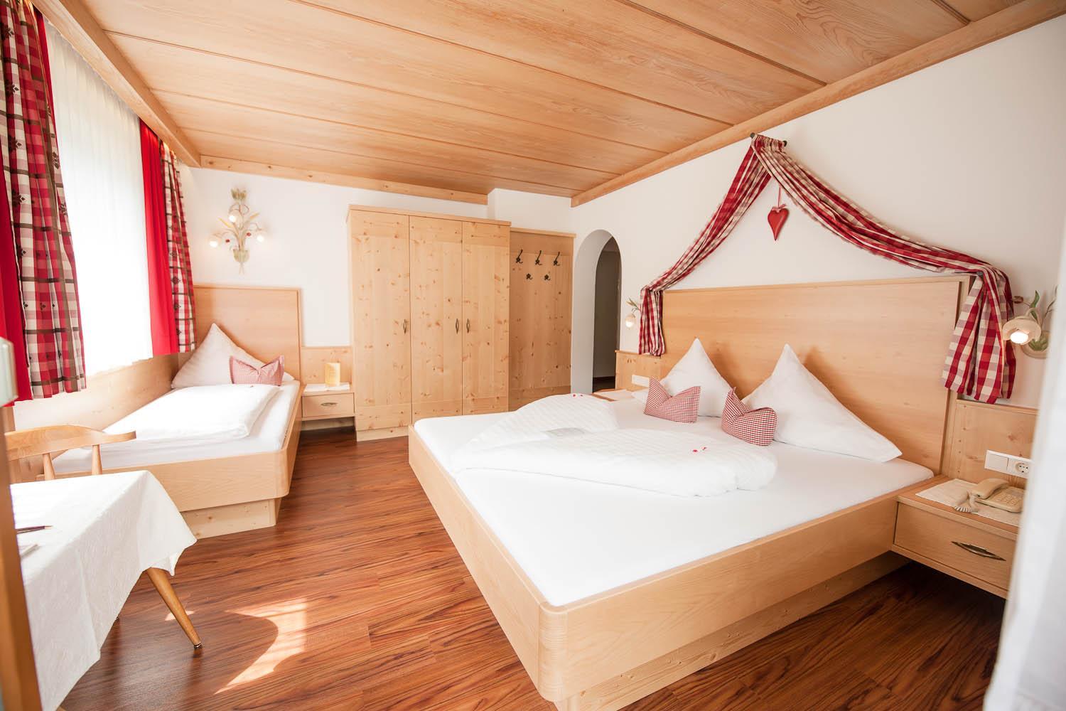 Triple Room with Mountain View - Photo 1