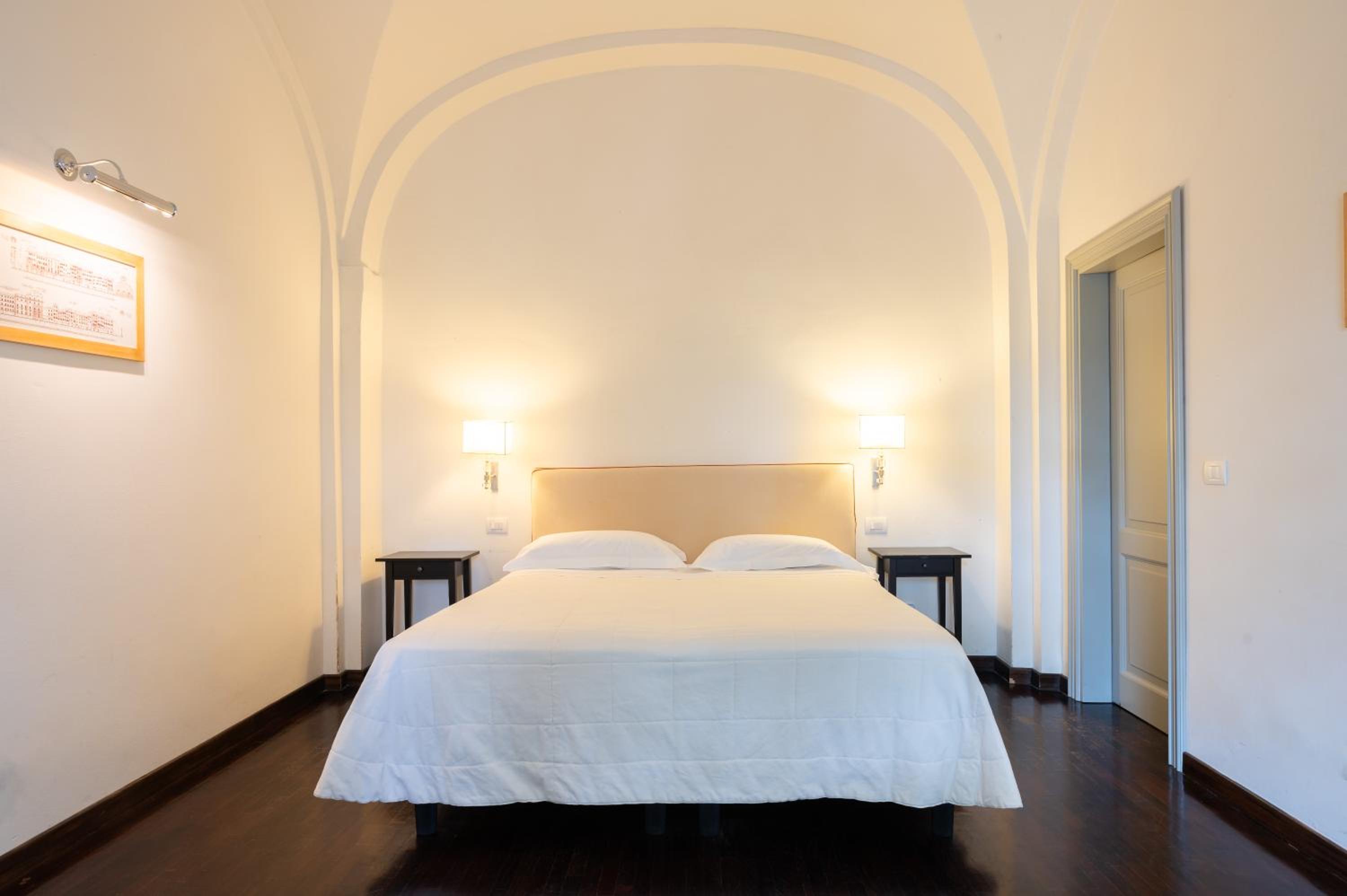 Classic Double Room - Photo 22