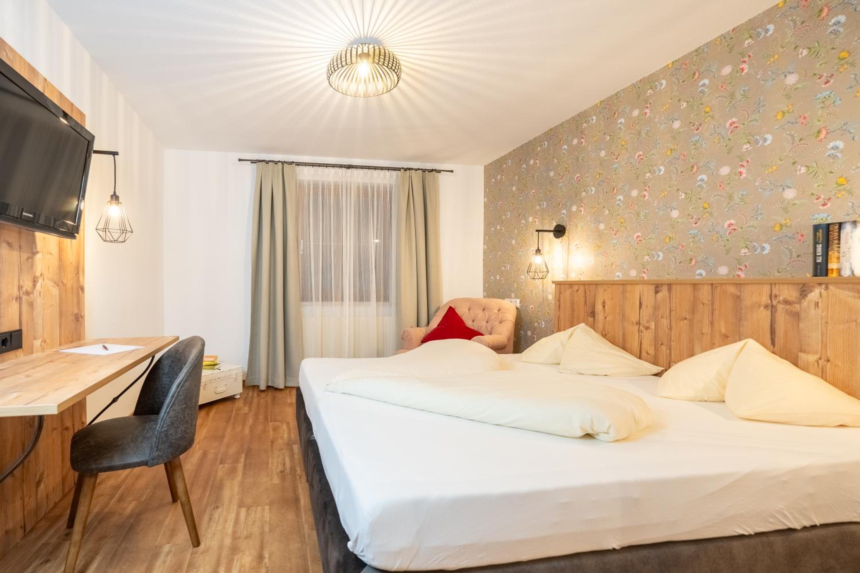 Double Room - Photo 6