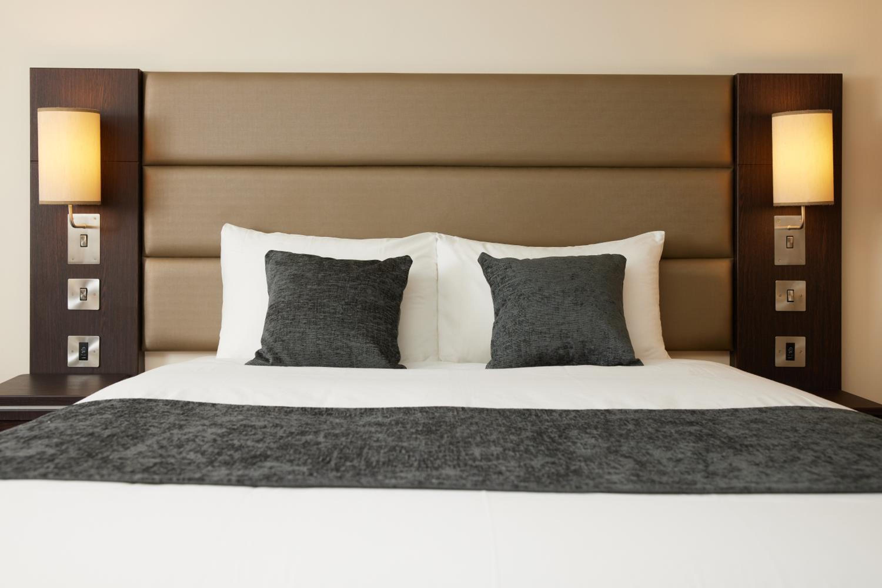 Twin Room - Photo 2