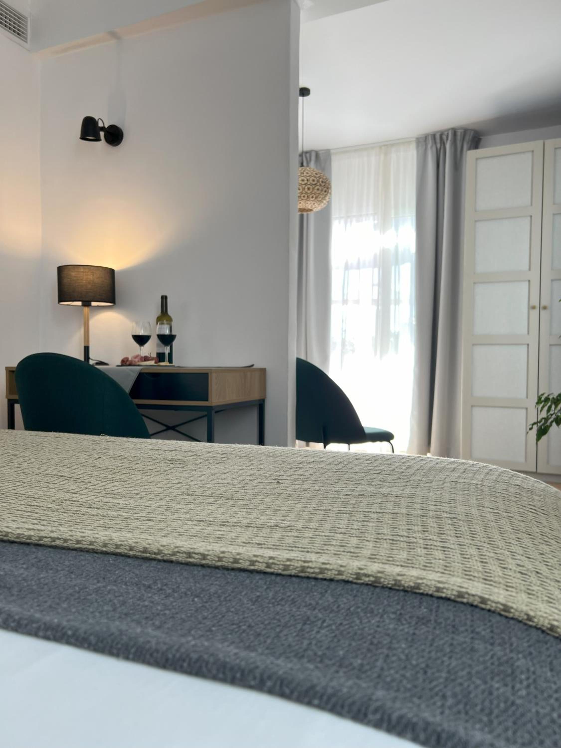 Suite - Photo 2