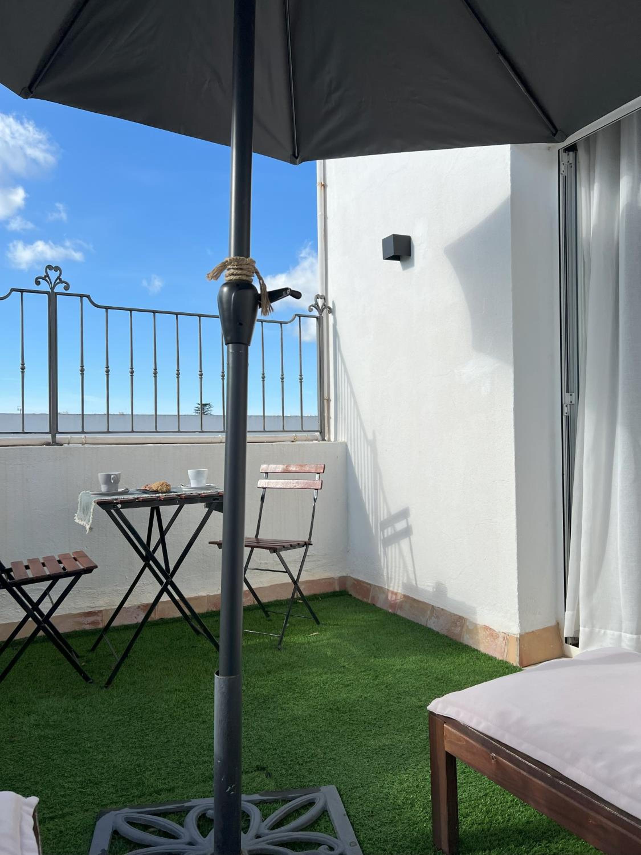 Suite - Photo 10