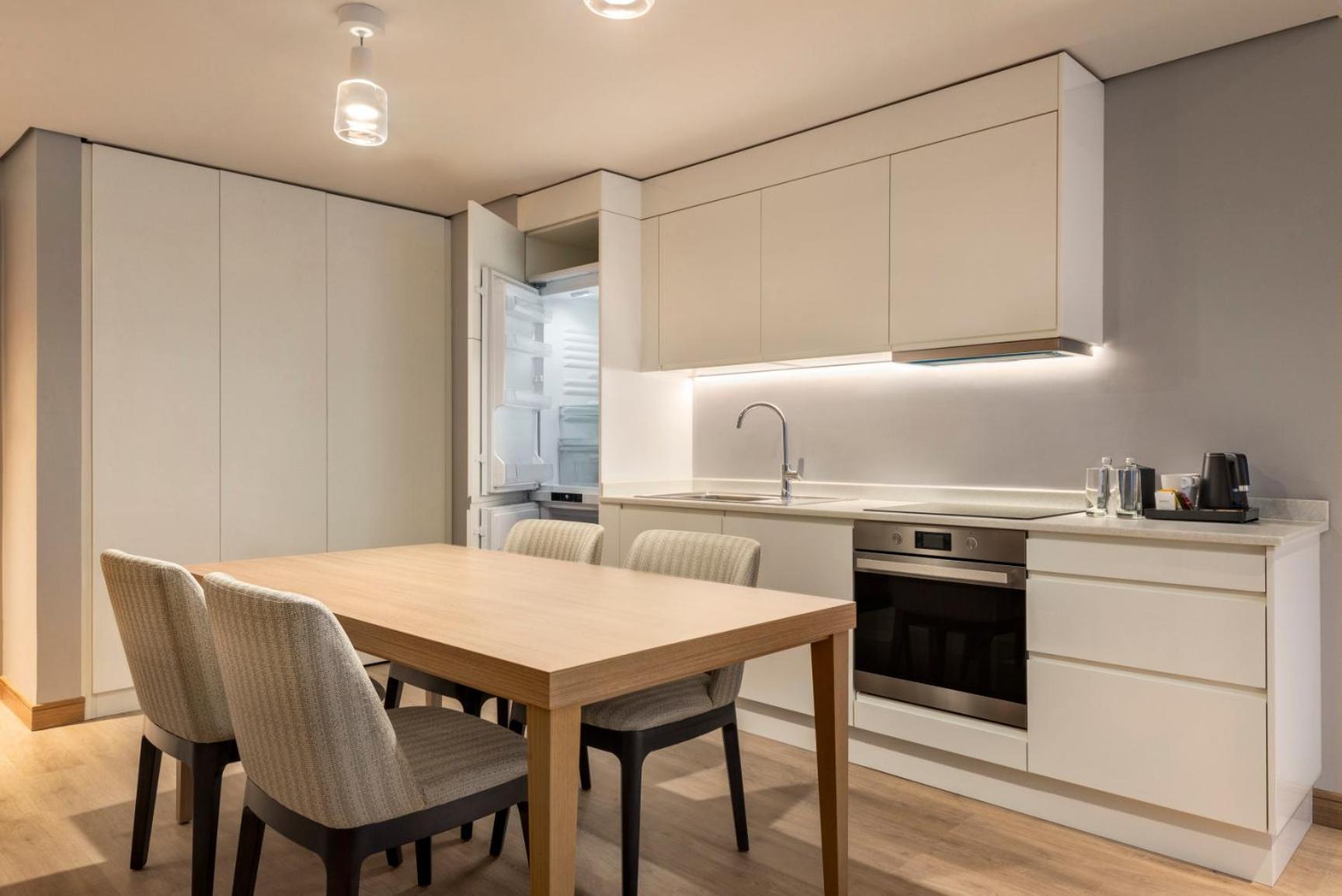 Two-Bedroom Apartment - Photo 4