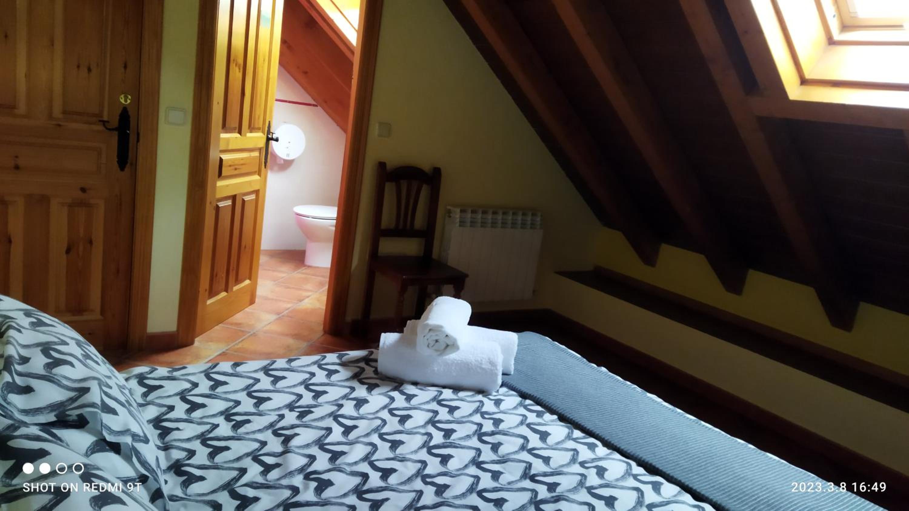 Deluxe Room (2 Adults + 1 Child) photo 3