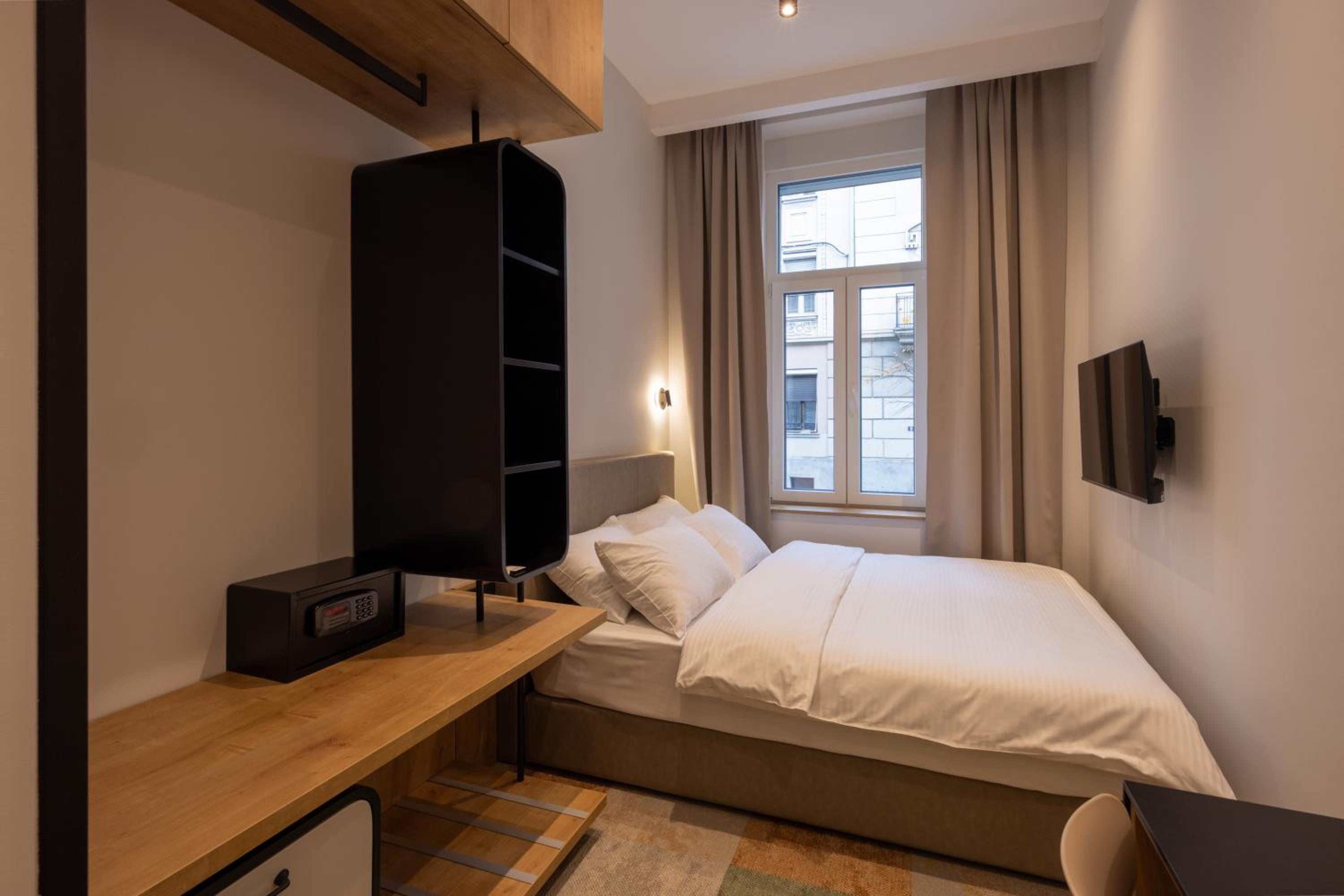 Superior Double Room - Photo 17