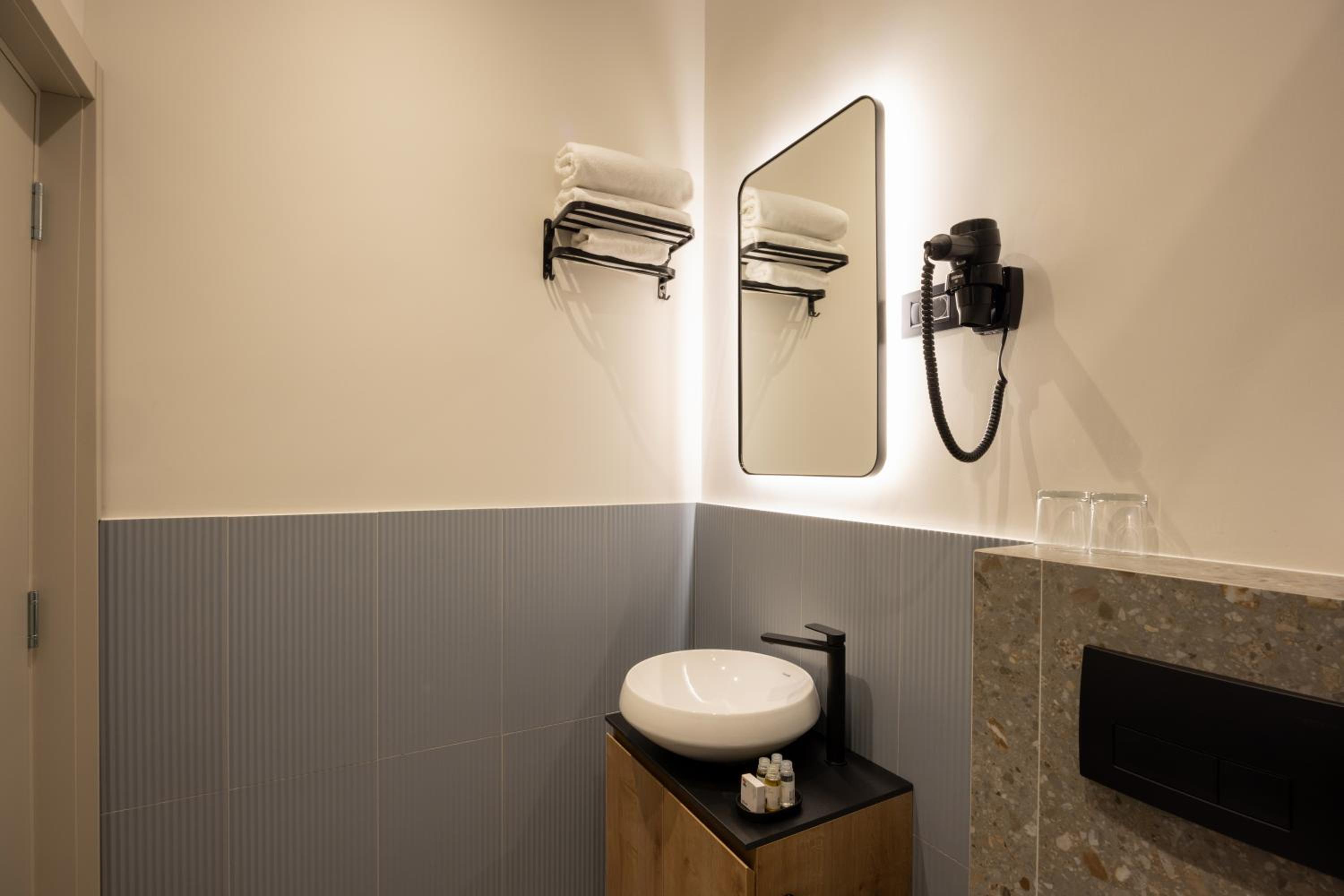 Superior Double Room - Photo 2