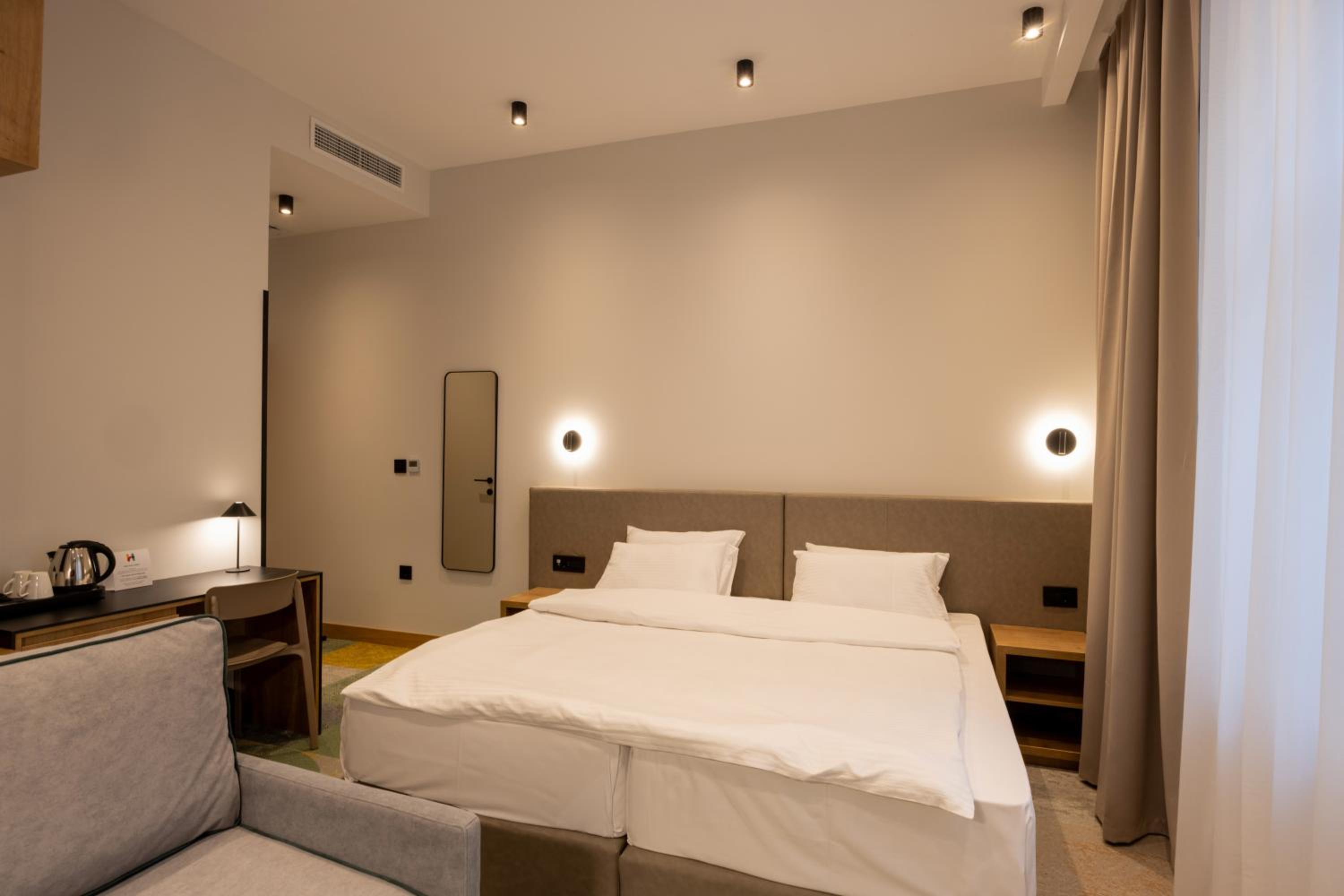 Junior Suite - Photo 17