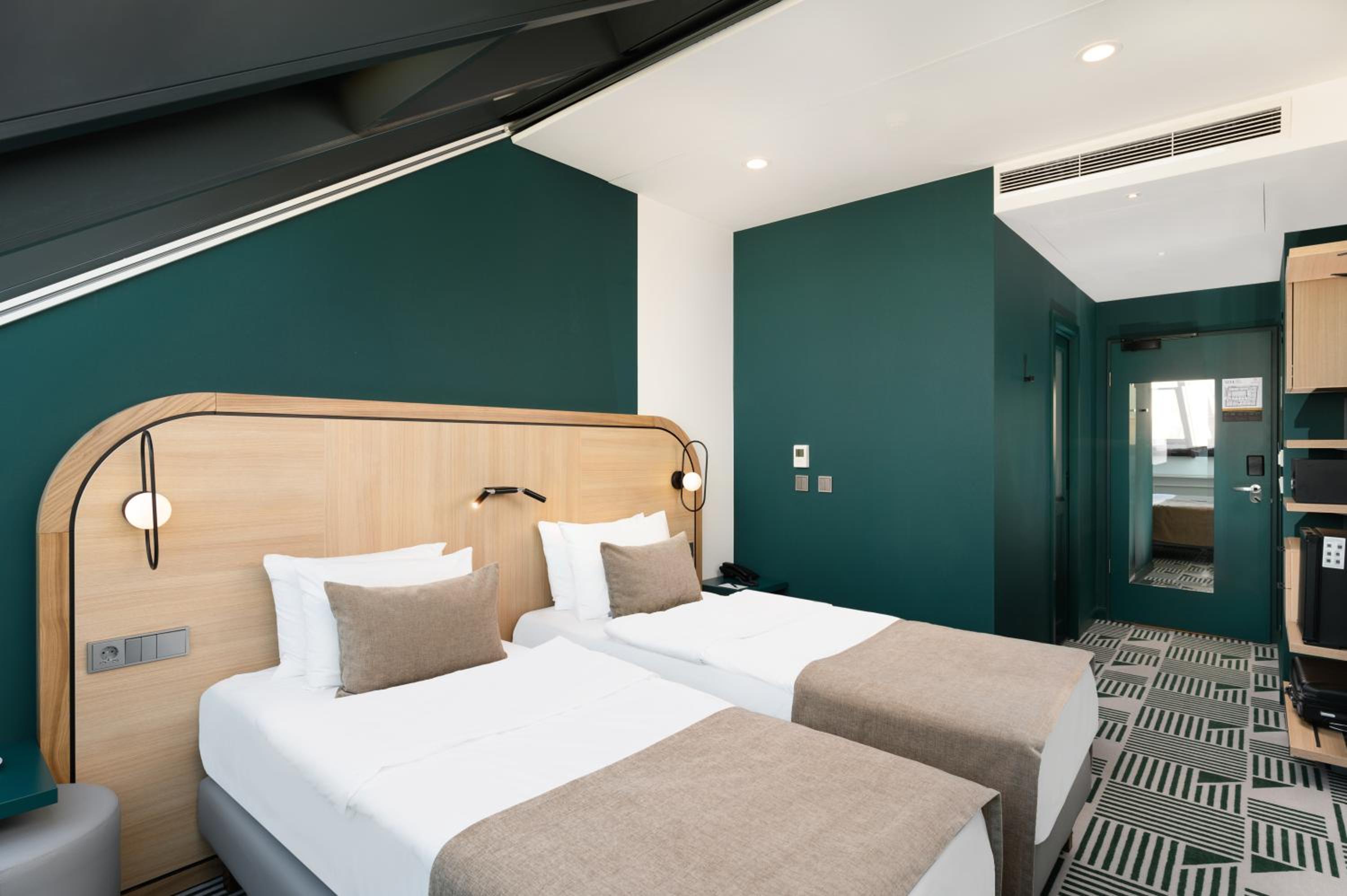 Superior Top Floor Twin Room