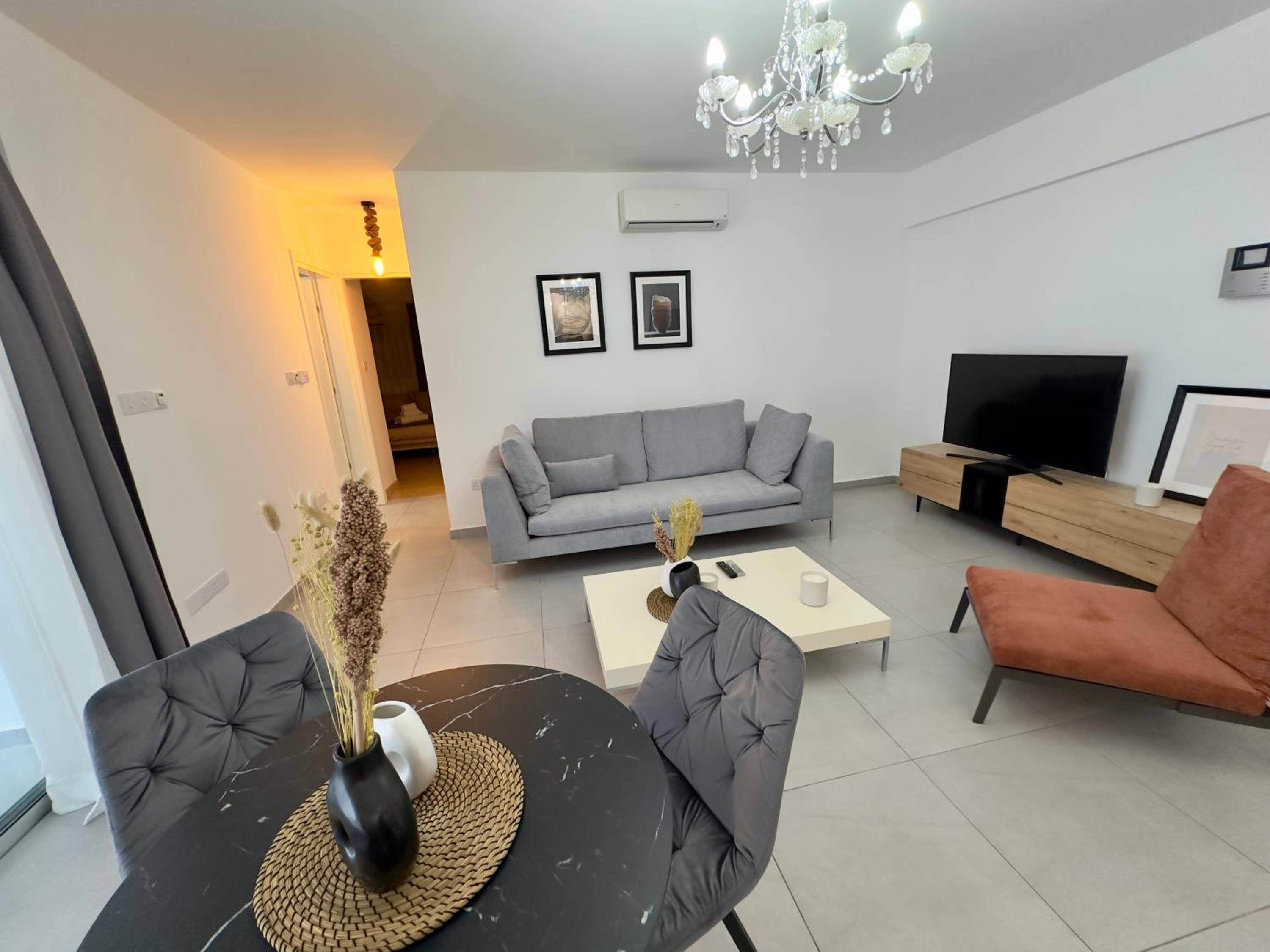 Deluxe Apartment