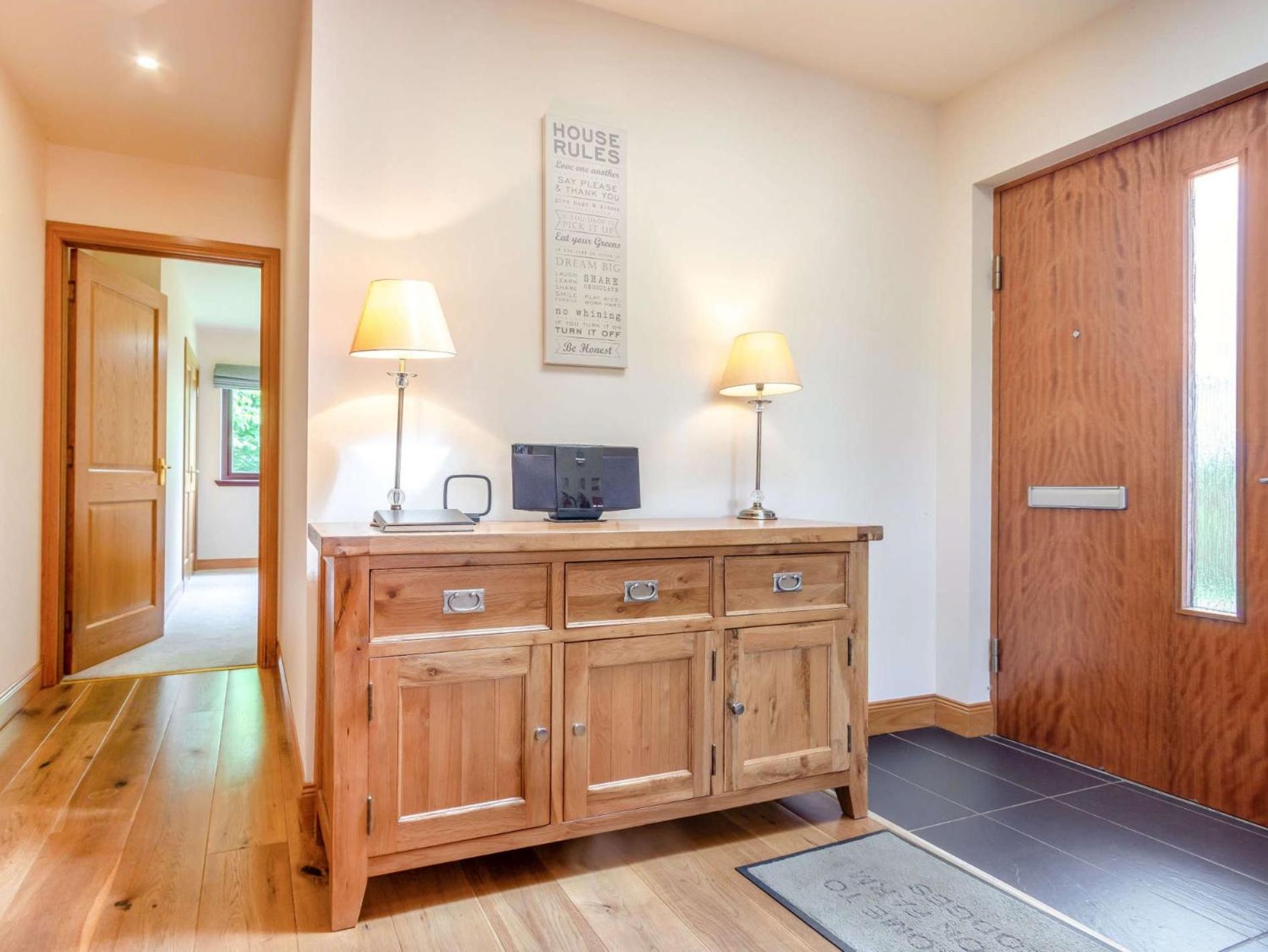Three-Bedroom House photo 2