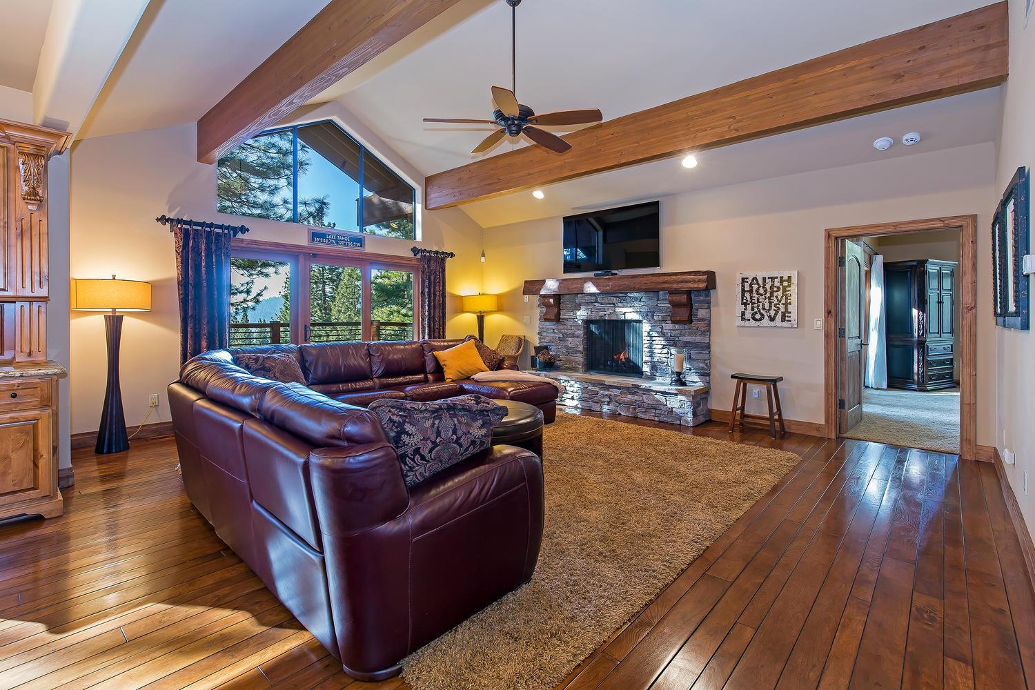 Three-Bedroom Townhouse photo 1