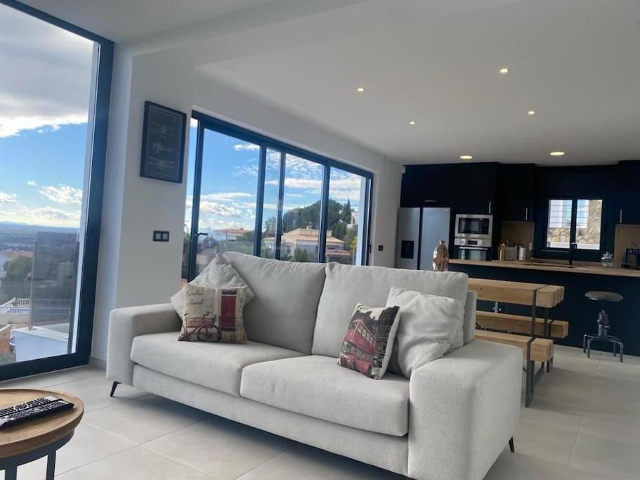 Villa de Tres Habitaciones