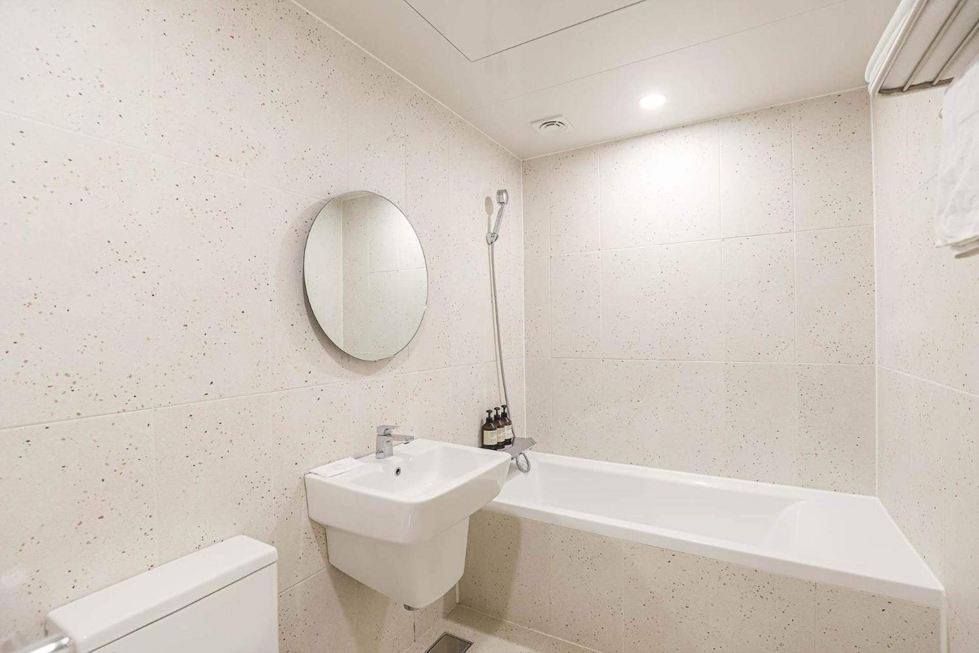Superior Double Room - Photo 8
