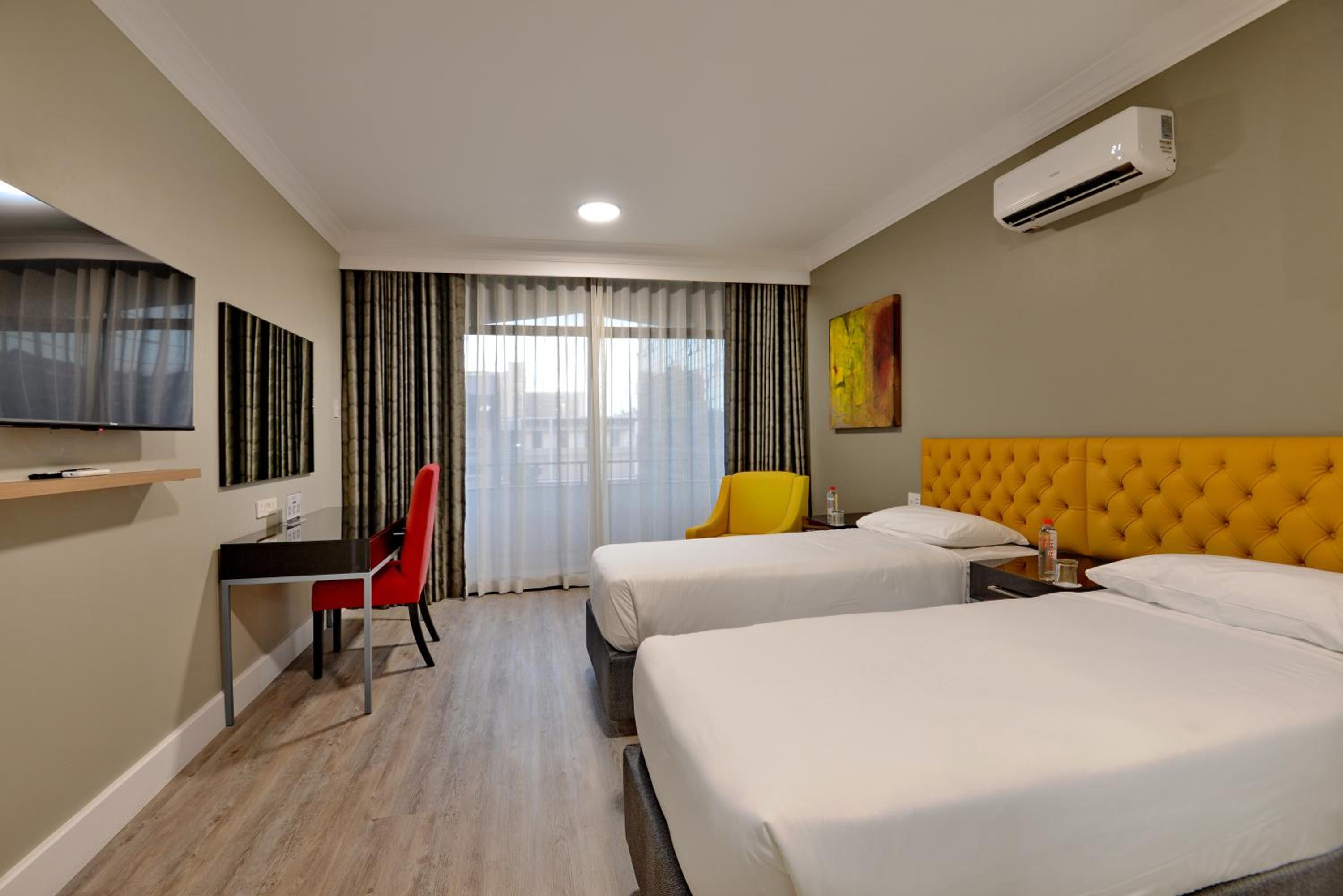 Superior Twin Room - Photo 9
