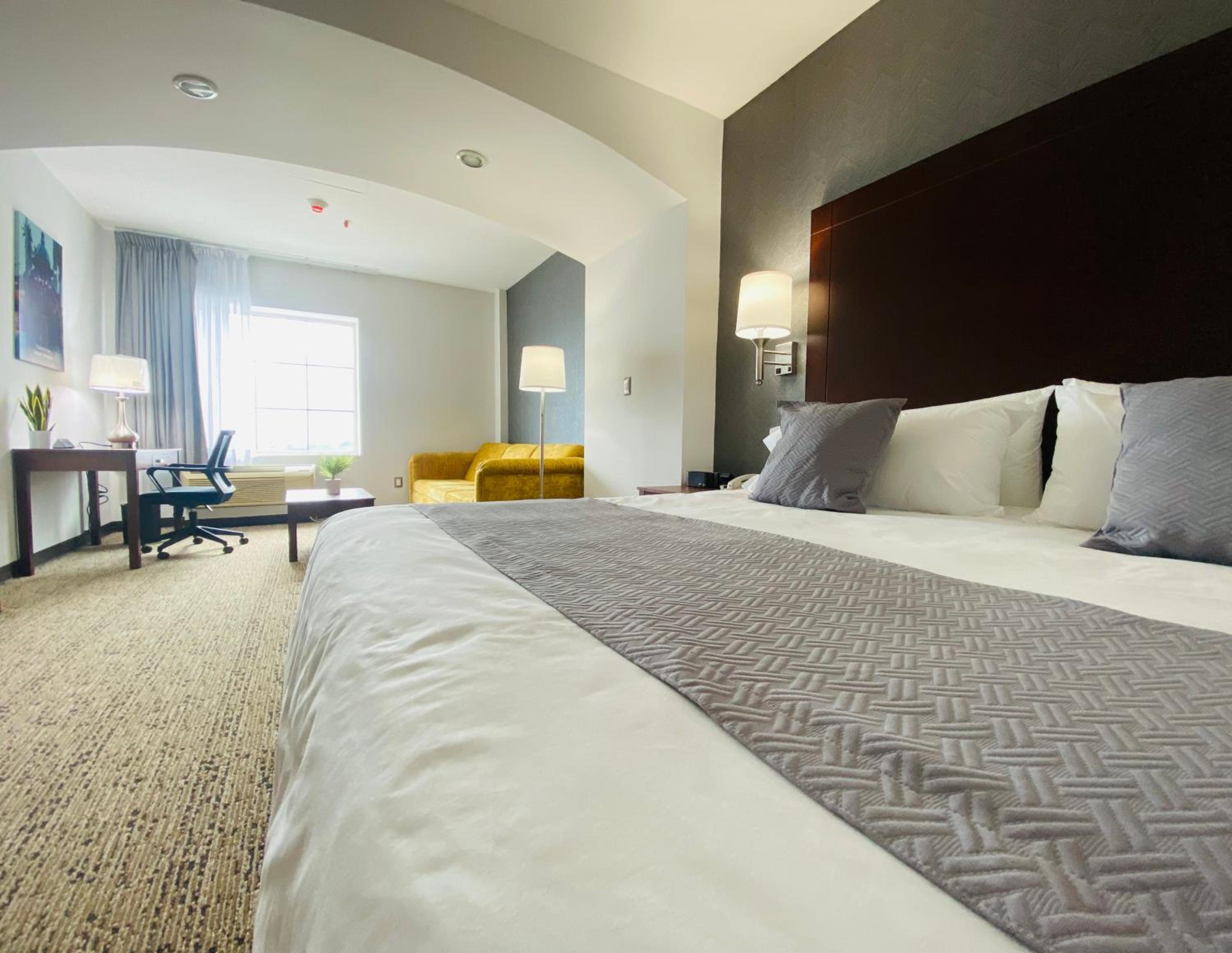 Junior King Suite - Non-Smoking - Photo 15