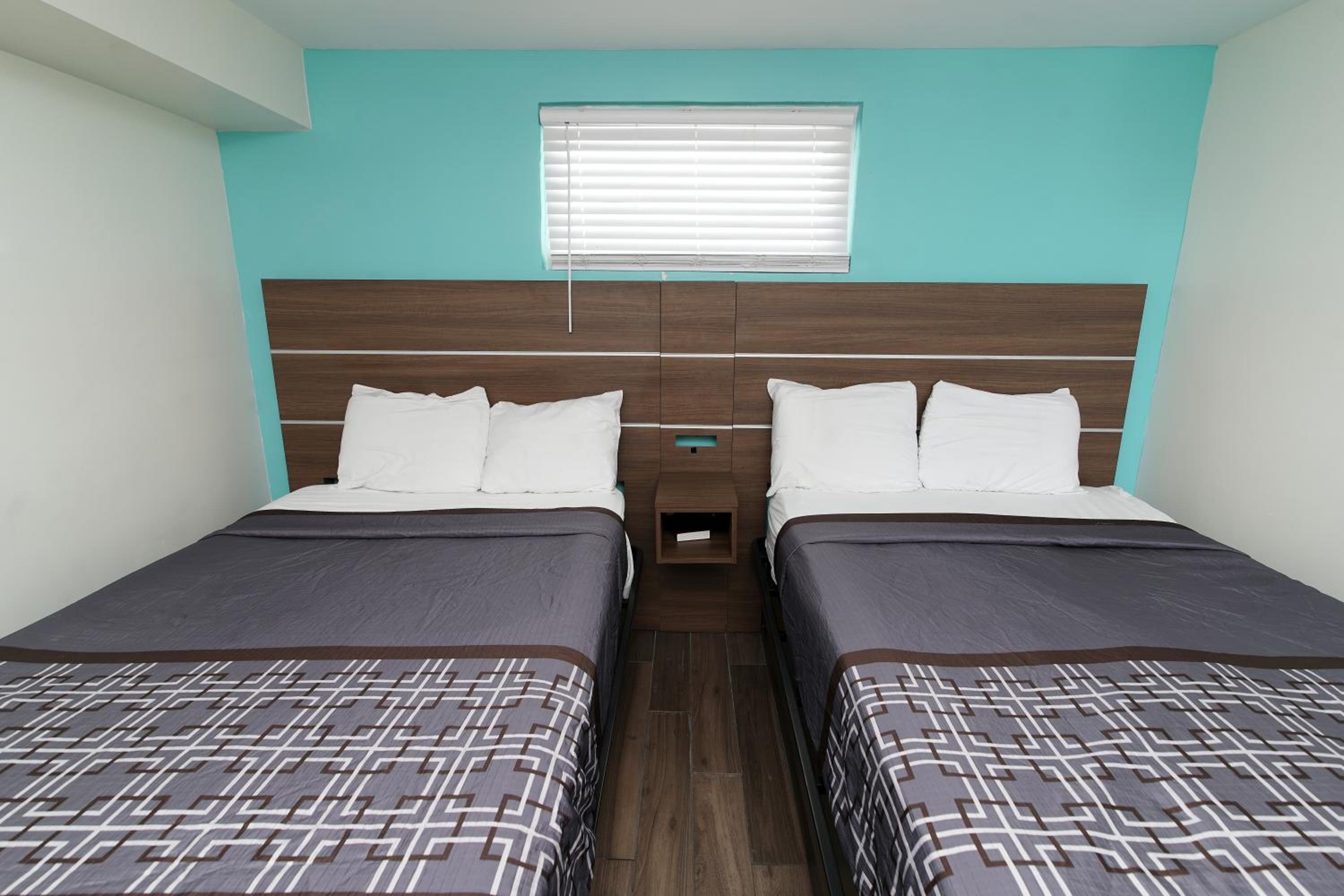 Oceanfront Suite - Lower Floor - Photo 9
