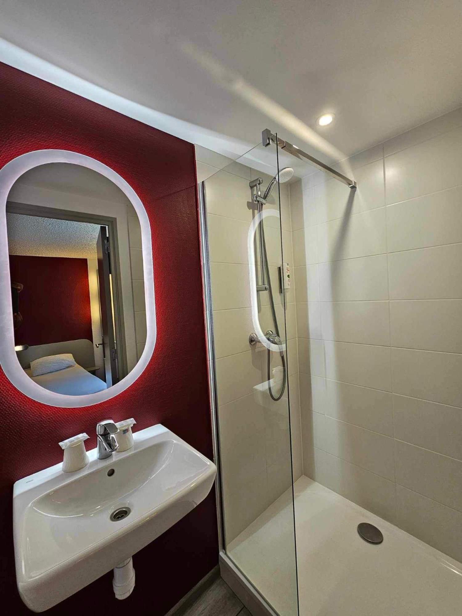 Double Room - Photo 14
