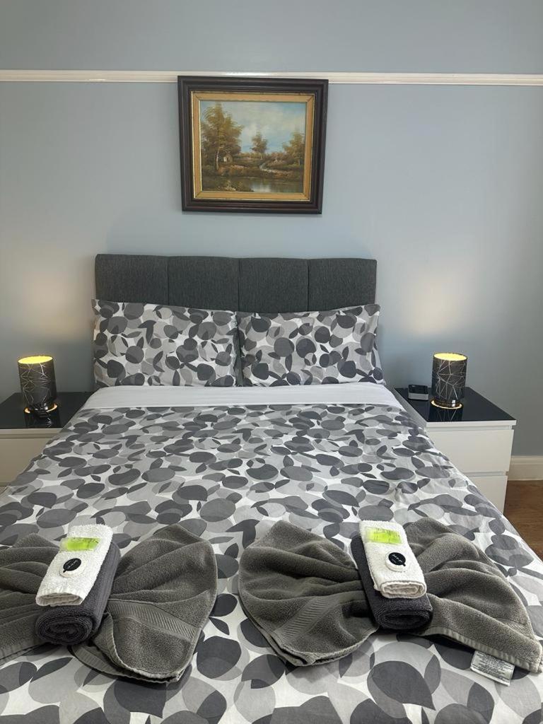 Double Room with Shared Bathroom photo 2
