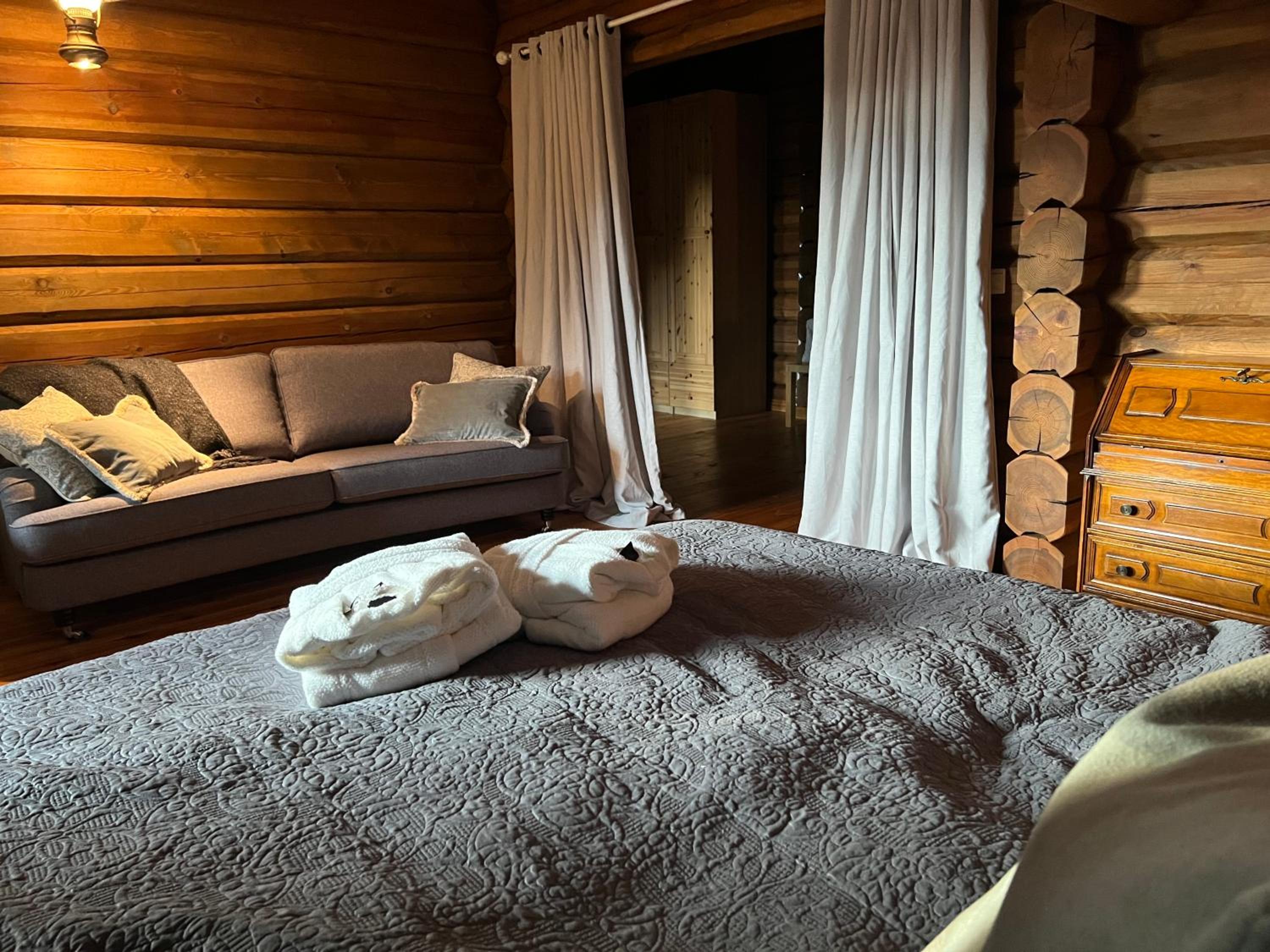 Deluxe Double Room With Balcony photo 2