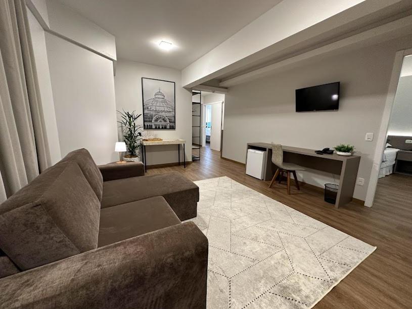 Suite with Hot Tub
