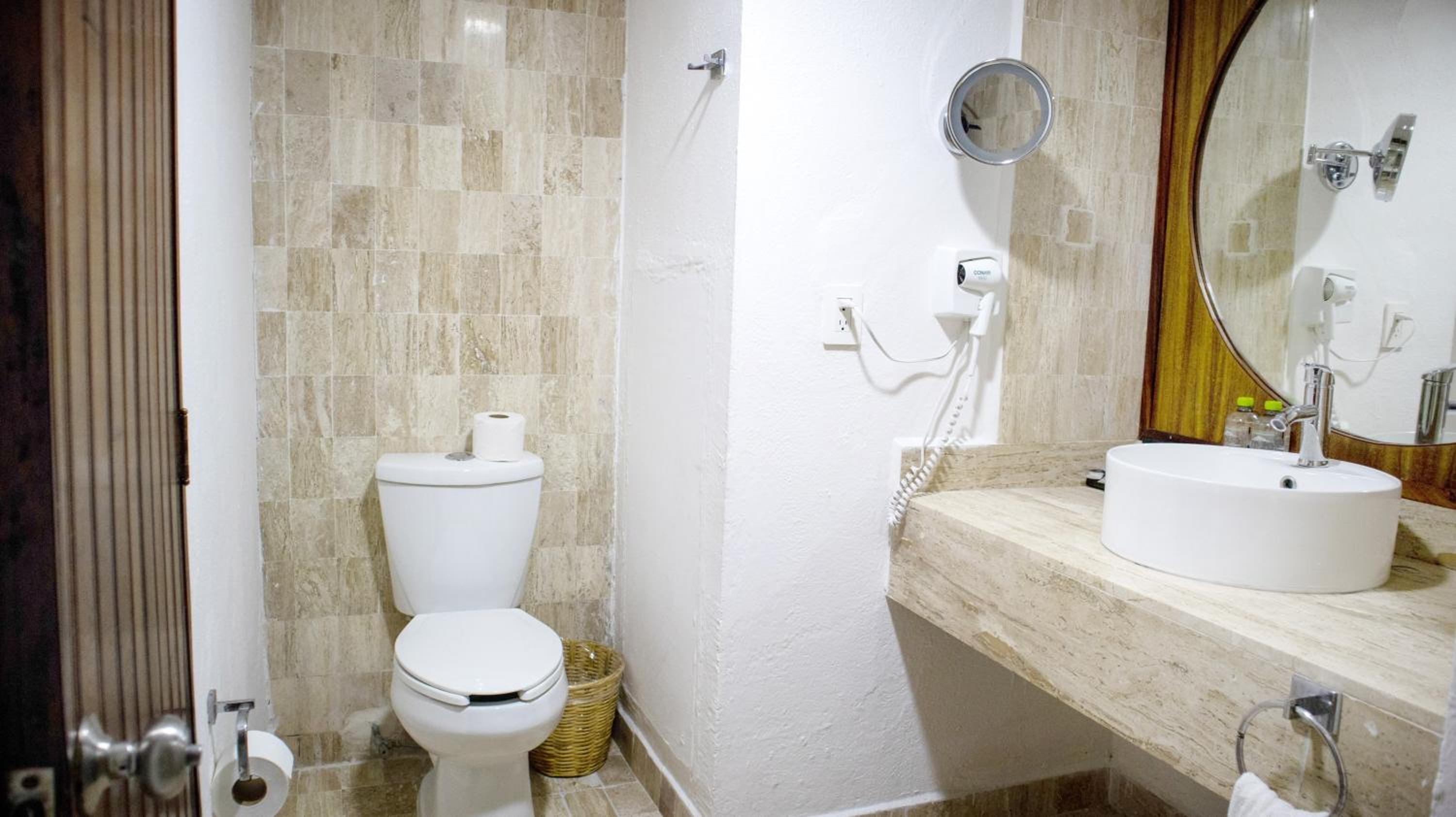 Deluxe Family Suite photo 3