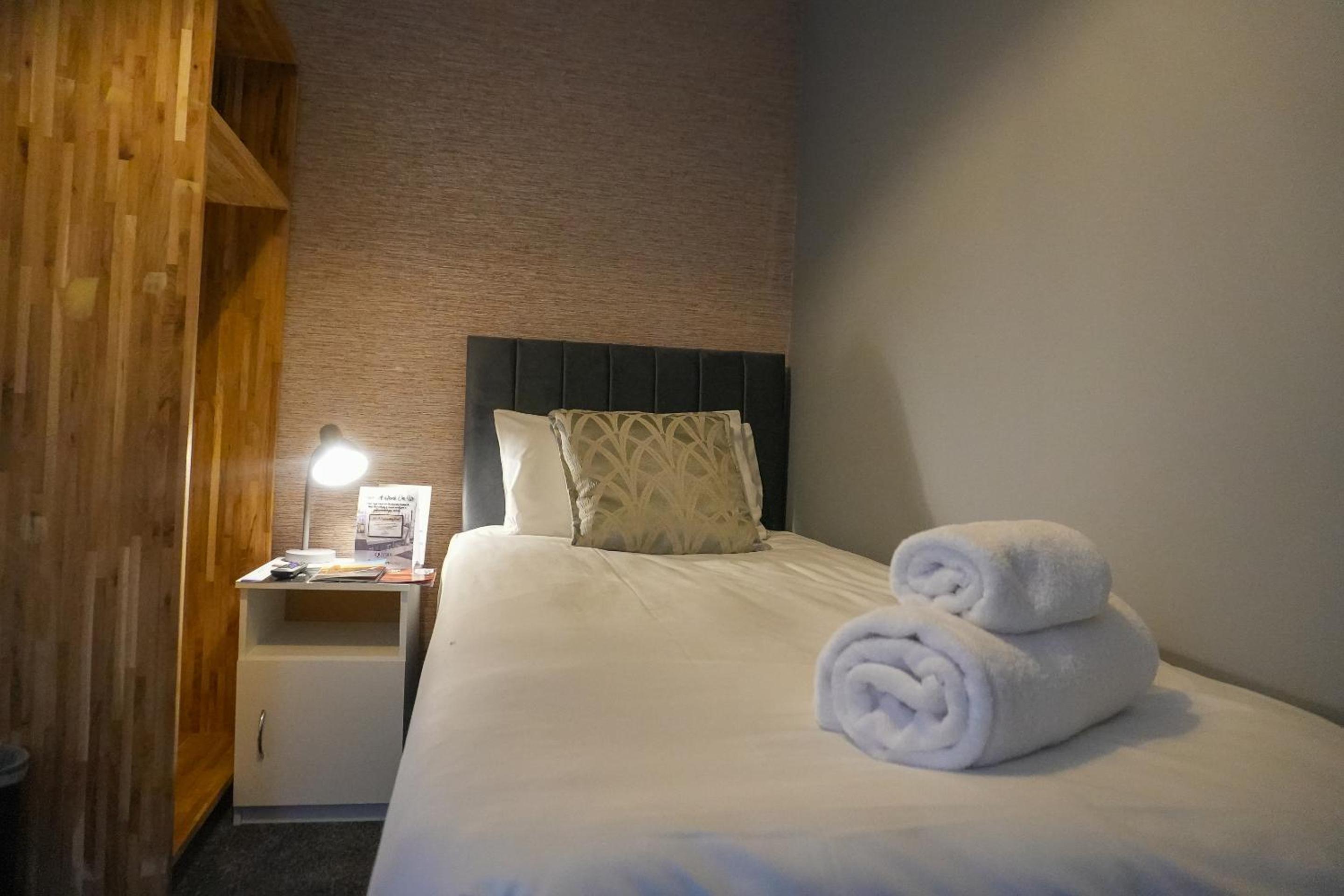 Budget Single Room photo 2